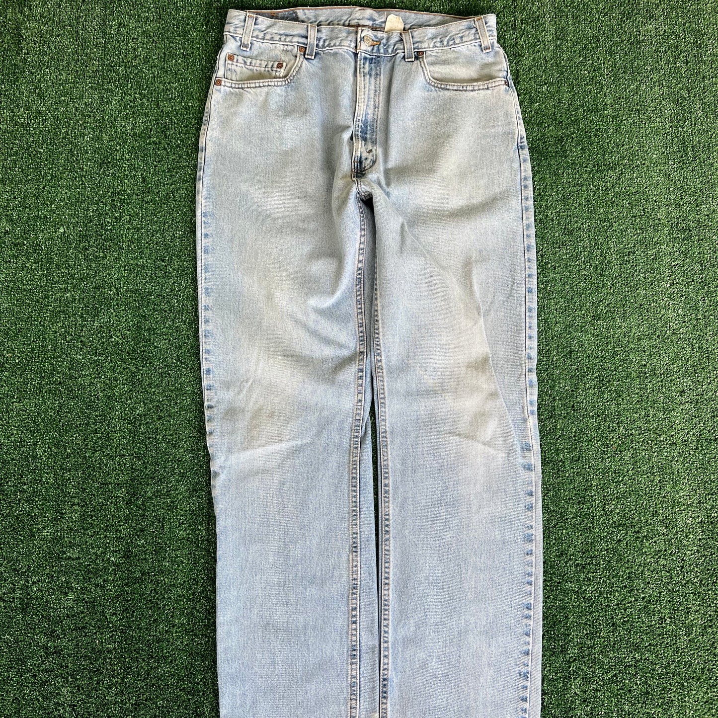 90s Levi's 505 Light Wash Straight Leg Blue Jeans - 35x33.75"