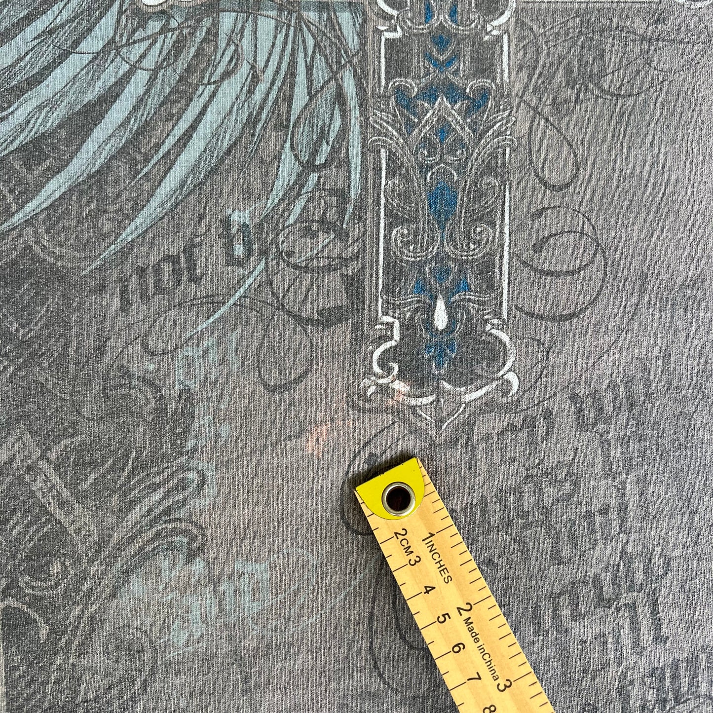 Y2K Devotion Cross Tribal Jesus Faded Gray T-Shirt - Medium