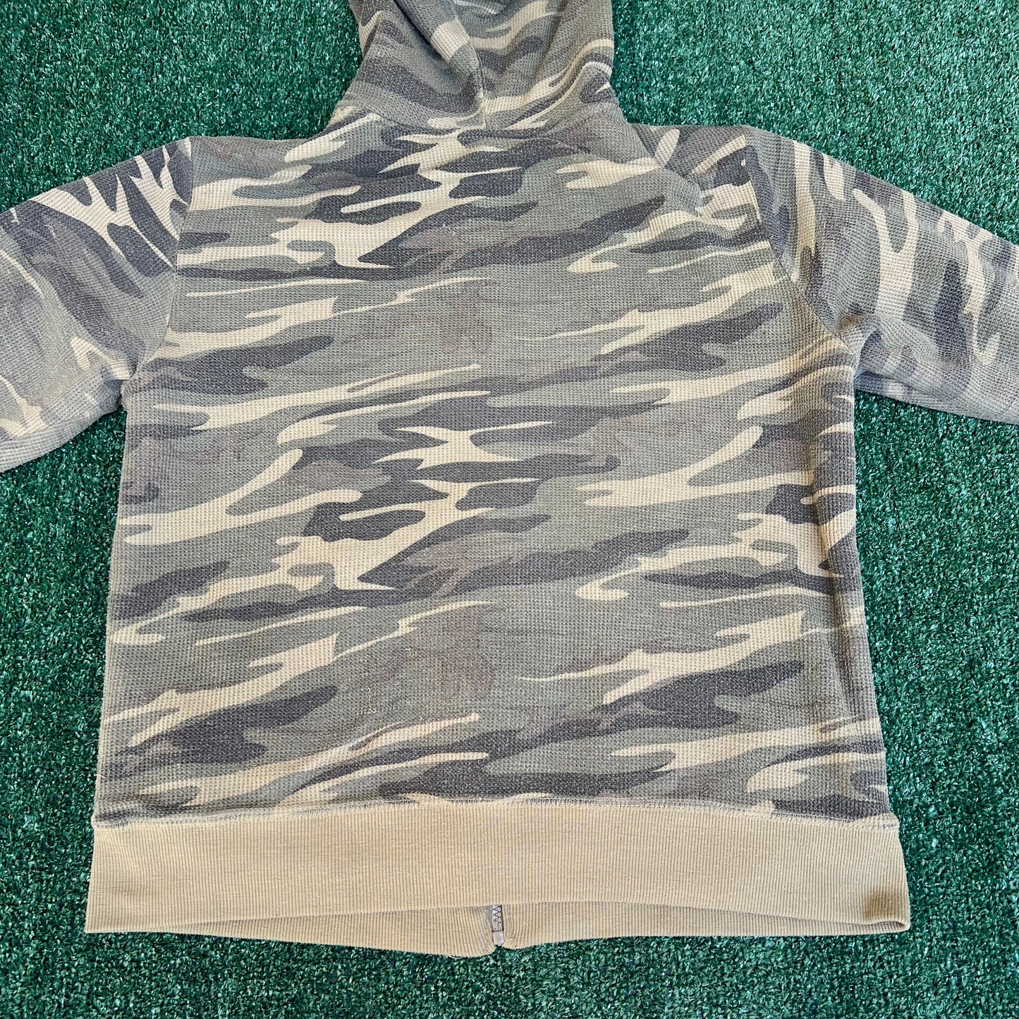 VTG Y2K Men's Woodland Camouflage Tribal Sherpa Zip Up Distressed Hoodie - Small