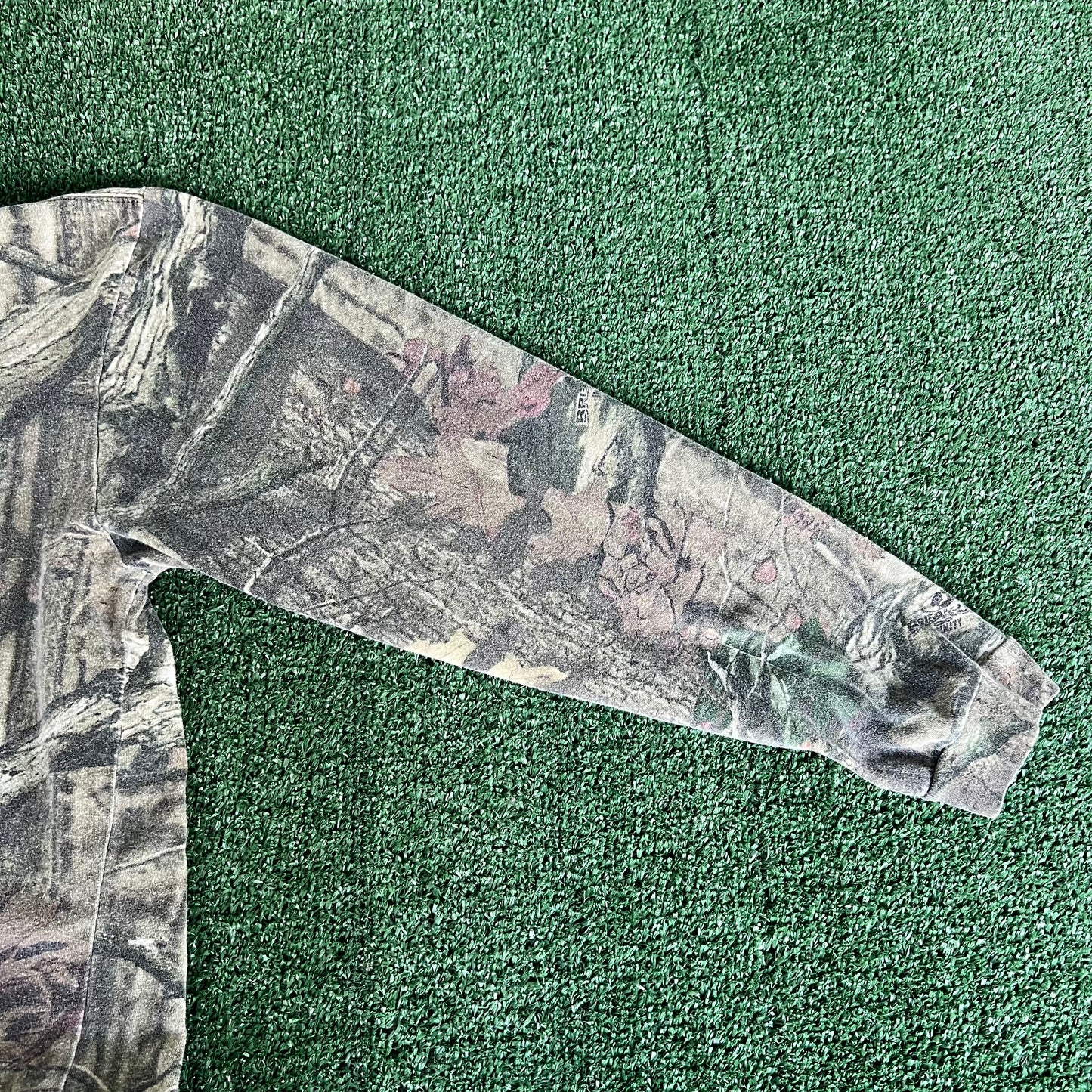 Y2K Redhead Mossy Oak Camouflage Boxy Pocket Long Sleeve T-Shirt - XL