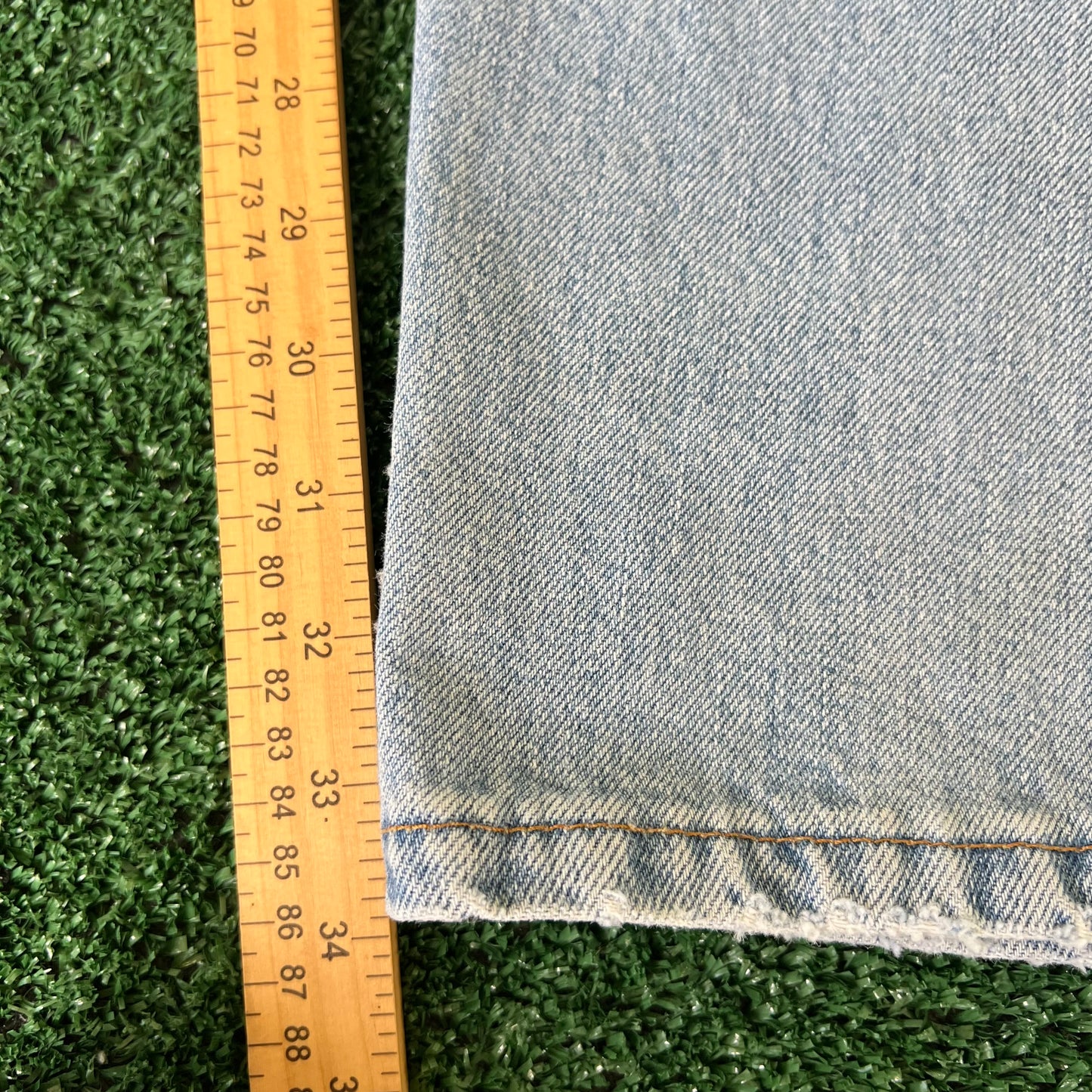 90s Levi's 505 Light Wash Straight Leg Blue Jeans - 35x33.75"