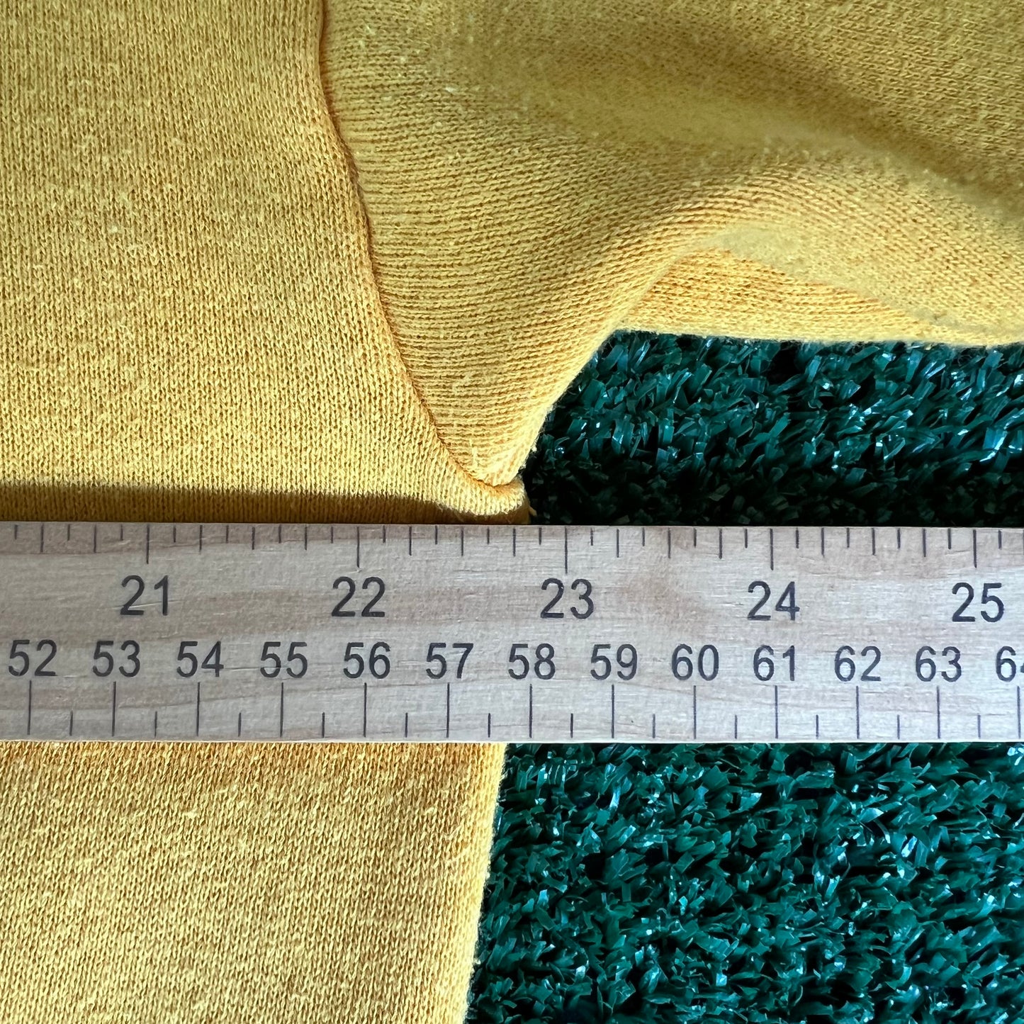 90s Universal Studios Woody Woodpecker Cartoon Face Yellow Sweatshirt - Large