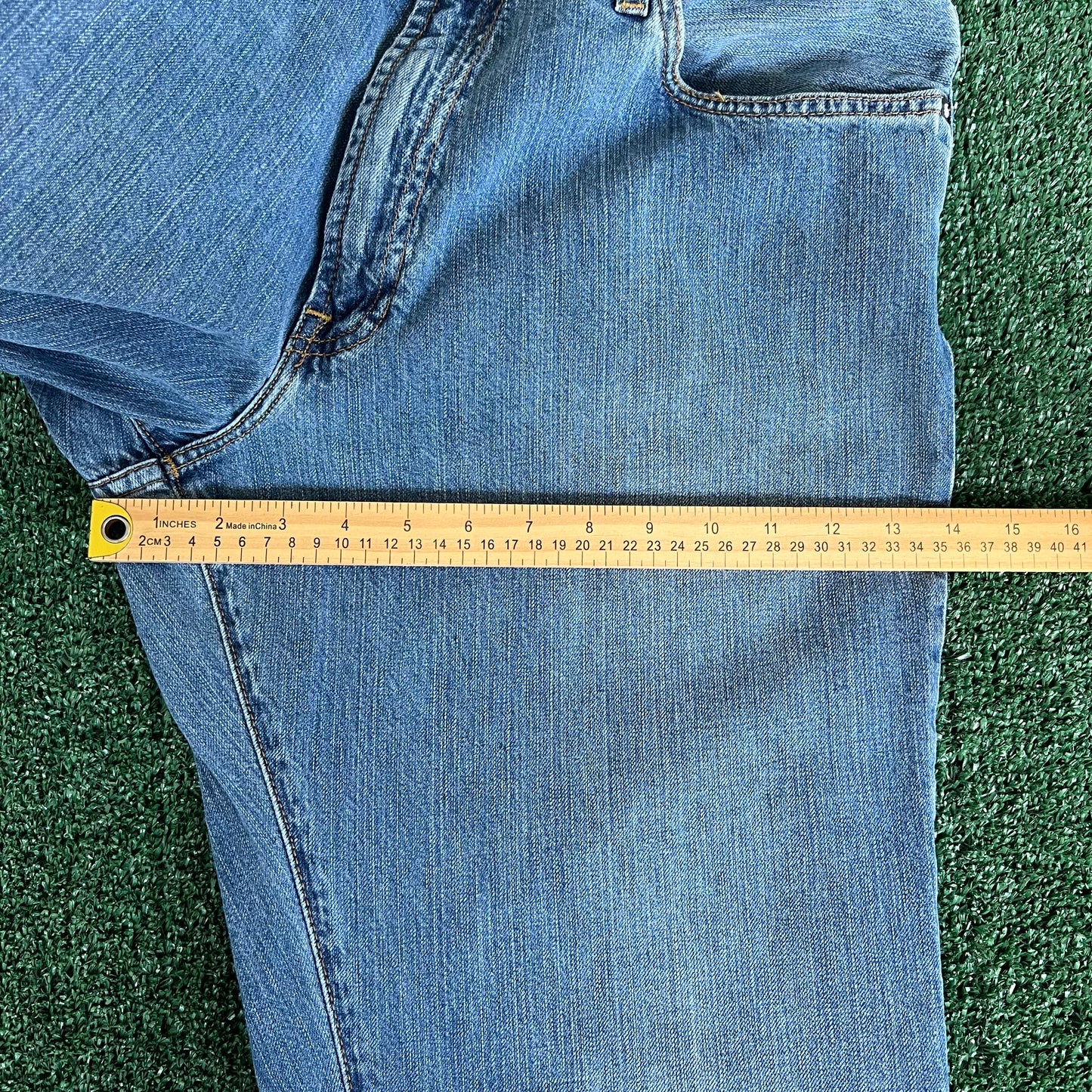 Y2K GAP Baggy Wide-Leg Medium Wash Blue Jeans - 36x33.25" 20" Openings