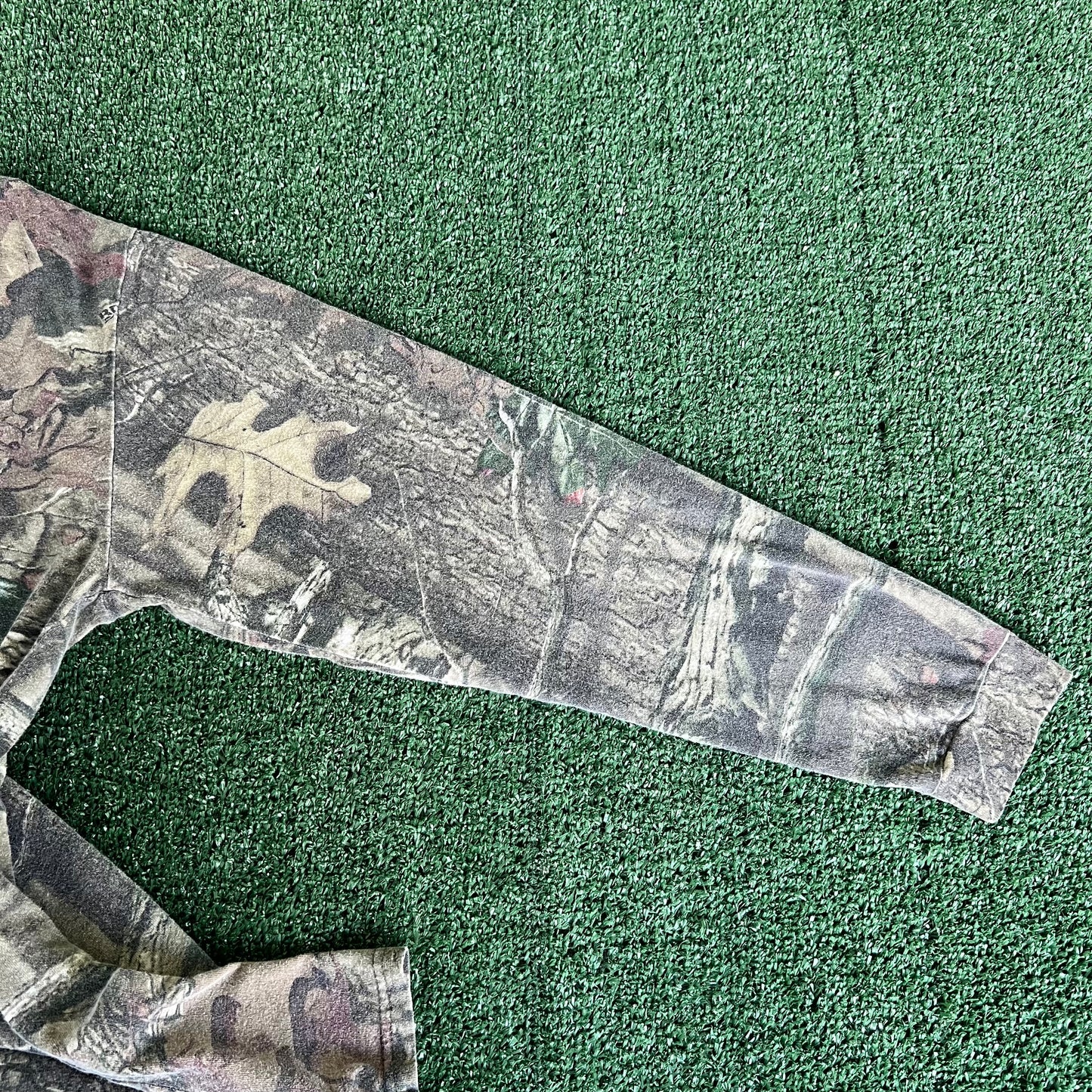 Y2K Redhead Mossy Oak Camouflage Boxy Pocket Long Sleeve T-Shirt - XL