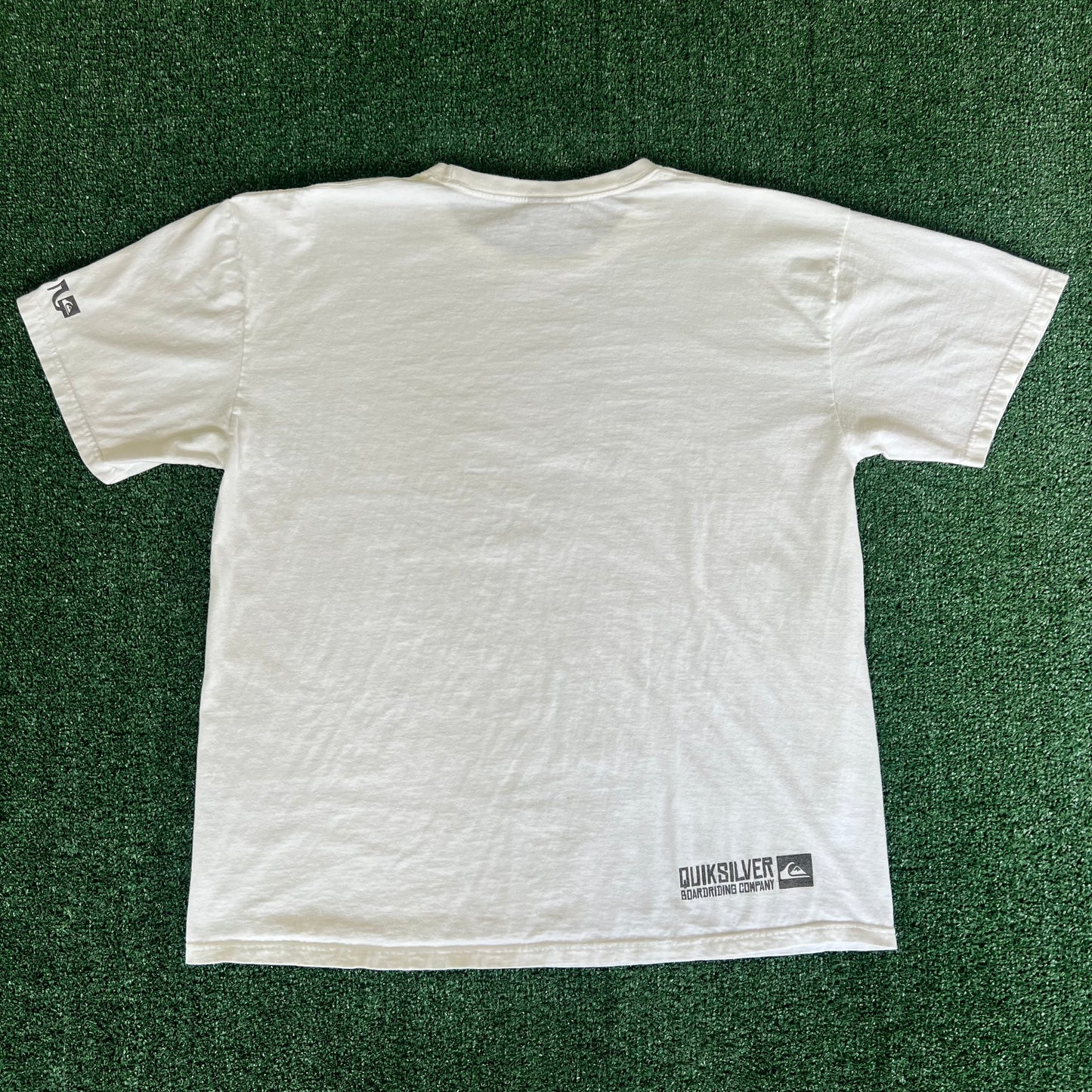 Y2K Quicksilver Surf Skate Green Camouflage White T-Shirt - XL