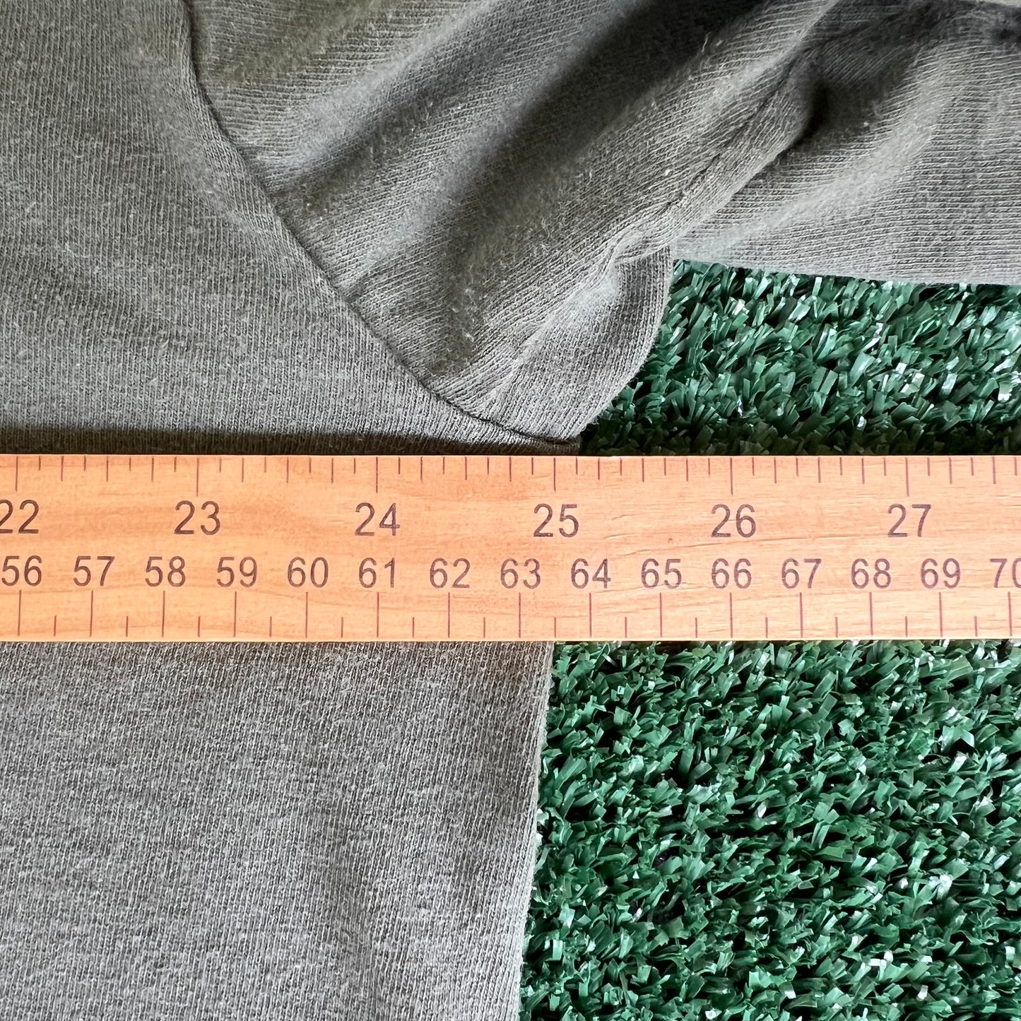90s Nike White Tag Mini Swoosh Essential Olive Green T-Shirt - XL