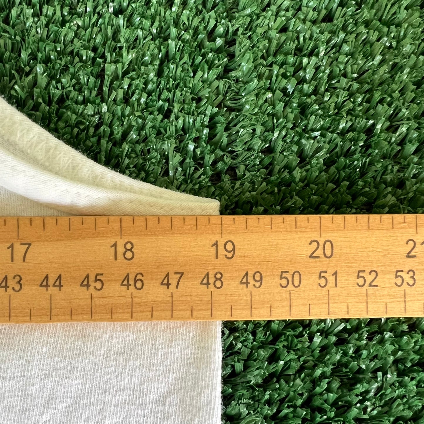 90s Disney Winnie the Pooh "Tigger, Is That You?" White Tank Top Shirt - Medium