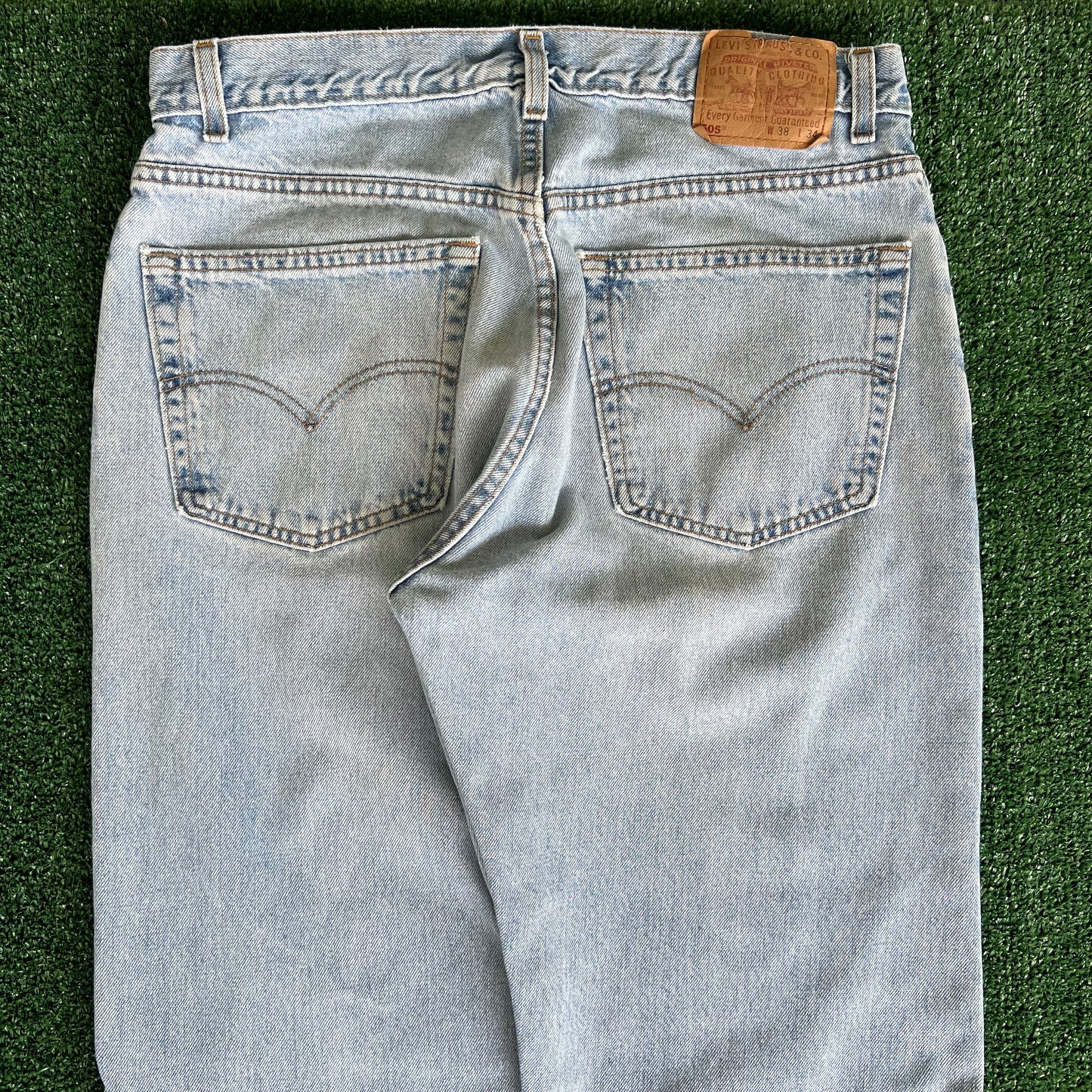 90s Levi's 505 Light Wash Straight Leg Blue Jeans - 35x33.75"