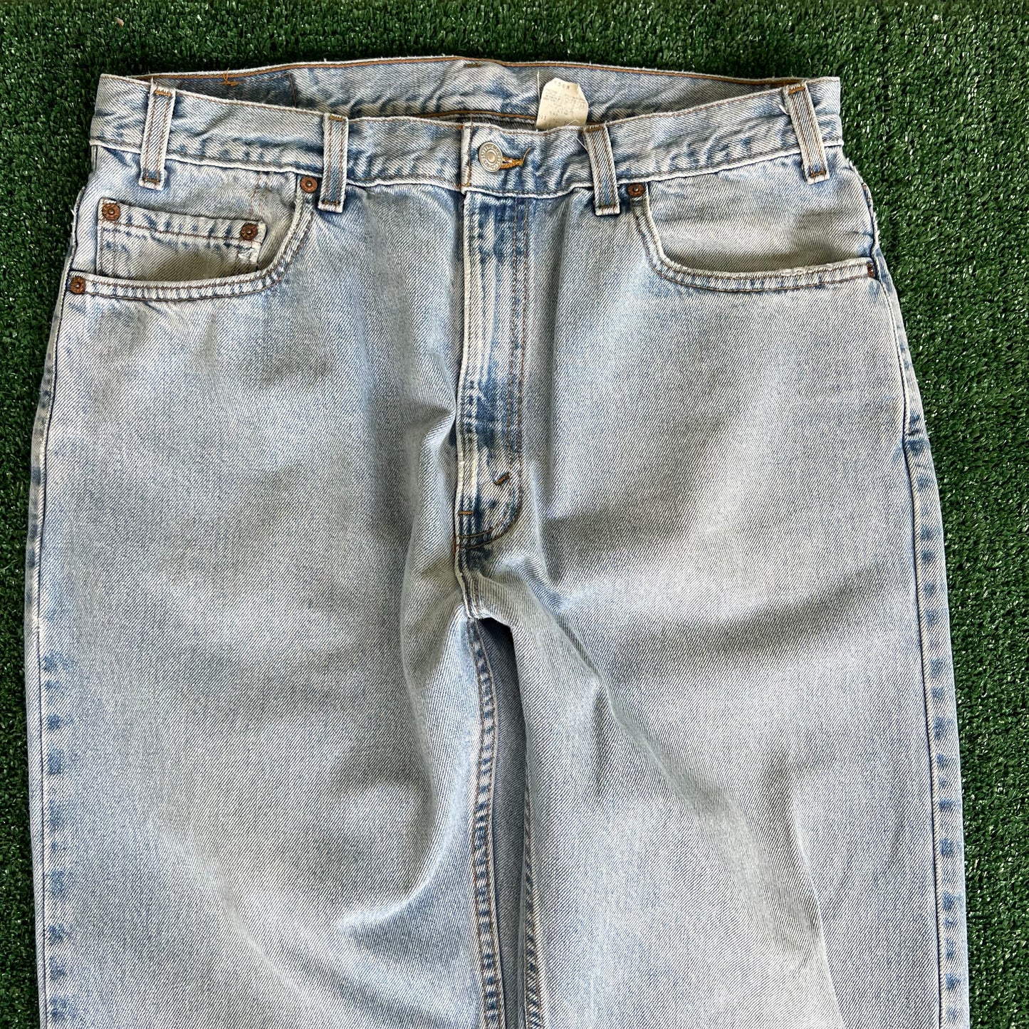 90s Levi's 505 Light Wash Straight Leg Blue Jeans - 35x33.75"