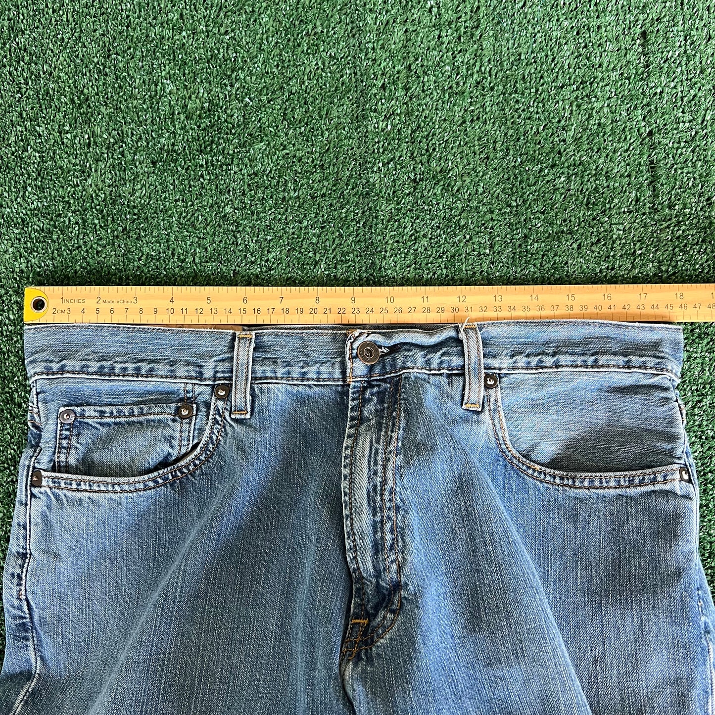 Y2K GAP Baggy Wide-Leg Medium Wash Blue Jeans - 36x33.25" 20" Openings