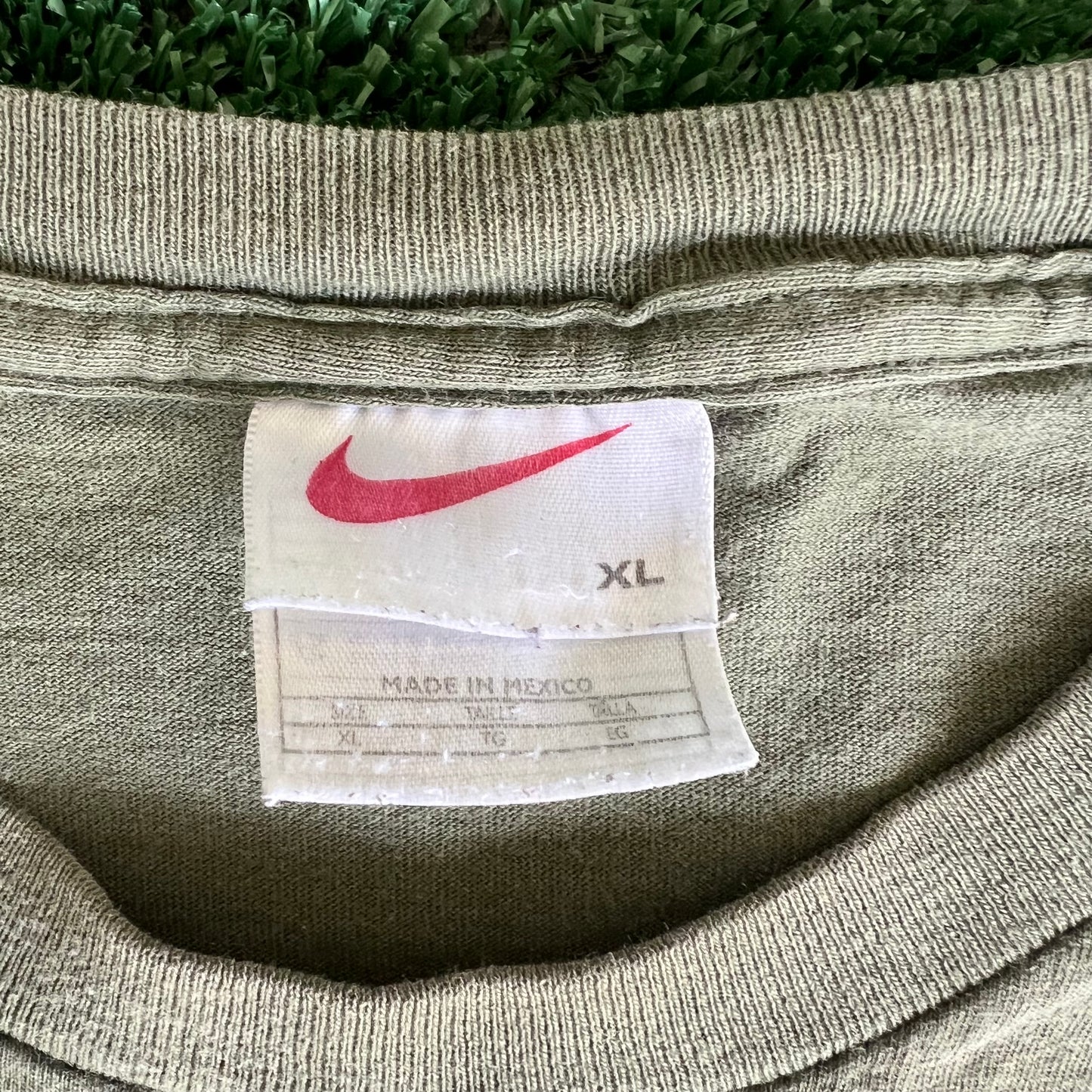 90s Nike White Tag Mini Swoosh Essential Olive Green T-Shirt - XL