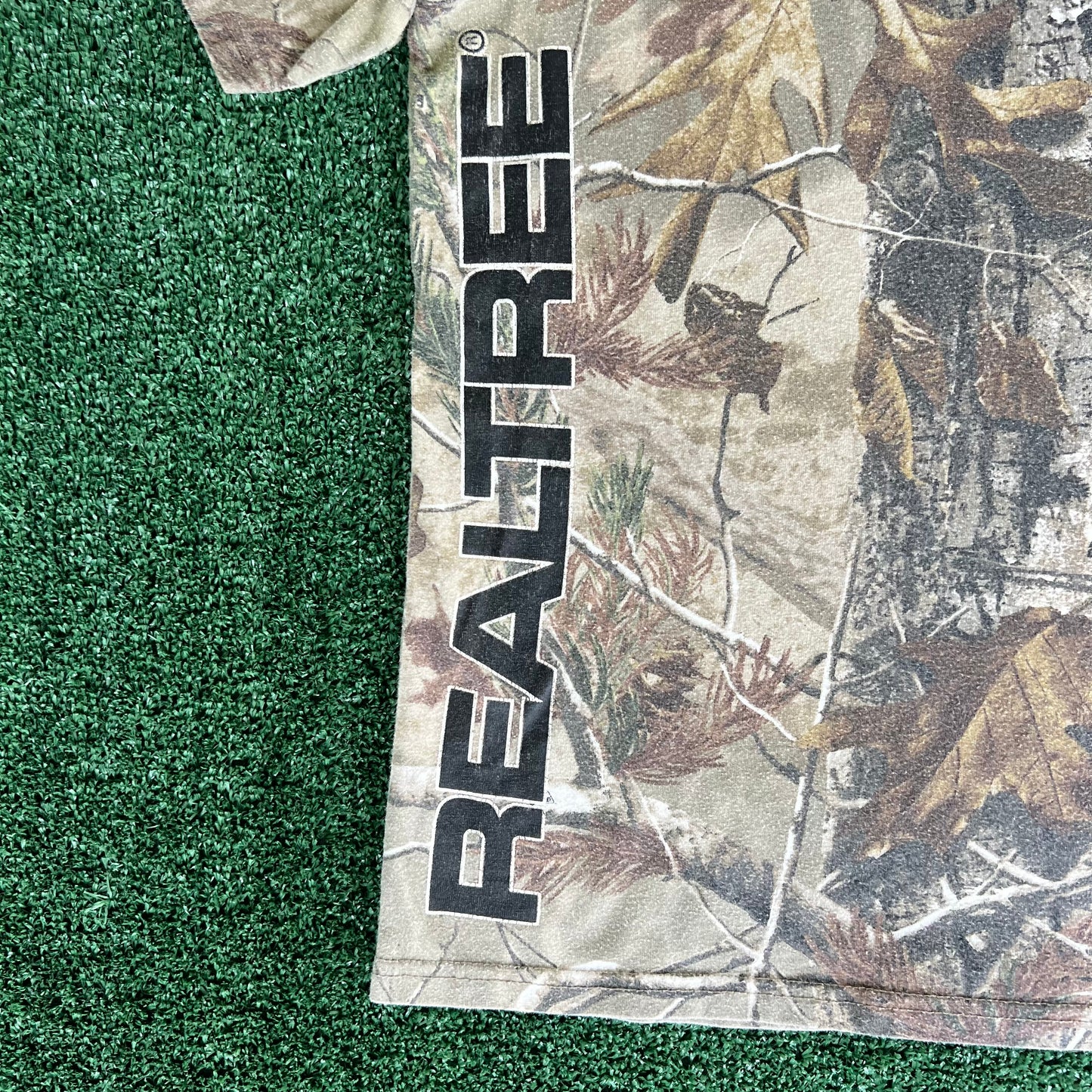 Y2K Realtree Spellout Camouflage T-Shirt - Large