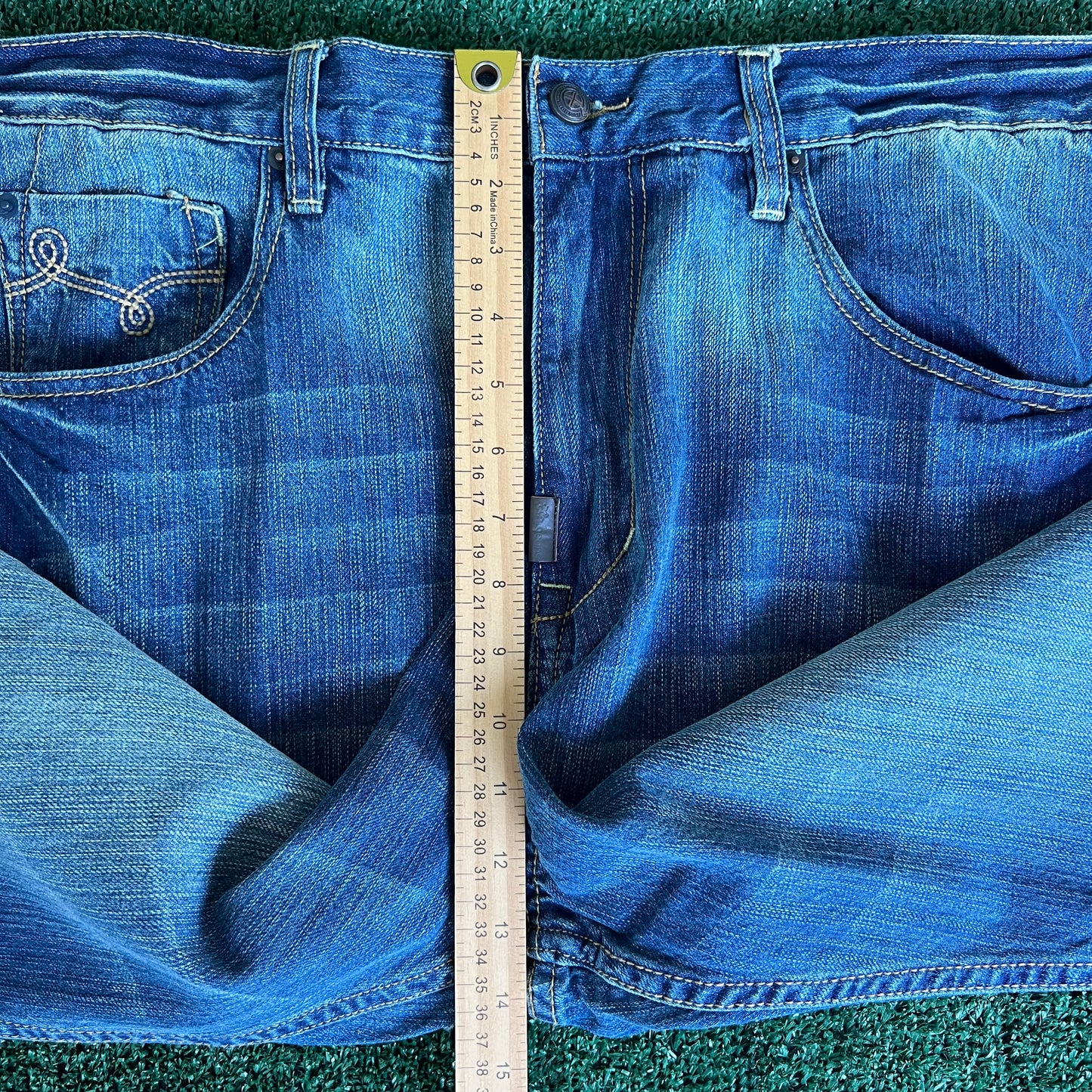 NWT Y2K LRG Baggy Flap Pocket Blue Jeans - 39x33.25" 19" Openings