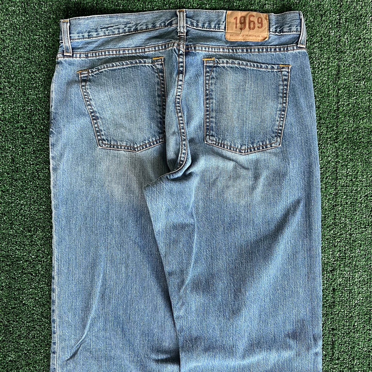 Y2K GAP Baggy Wide-Leg Medium Wash Blue Jeans - 36x33.25" 20" Openings