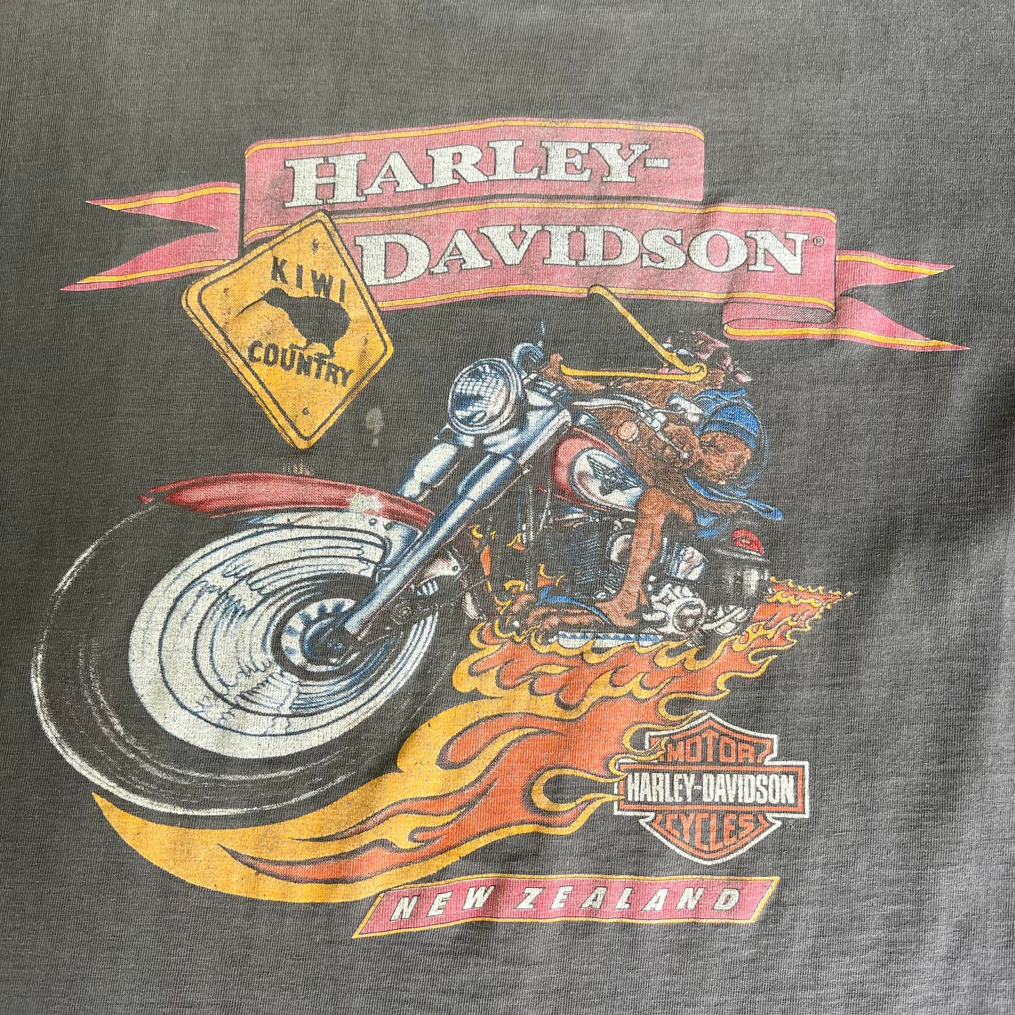 90s Harley-Davidson Motorcycles New Zealand Faded Black Smokey Gray T-Shirt - Large