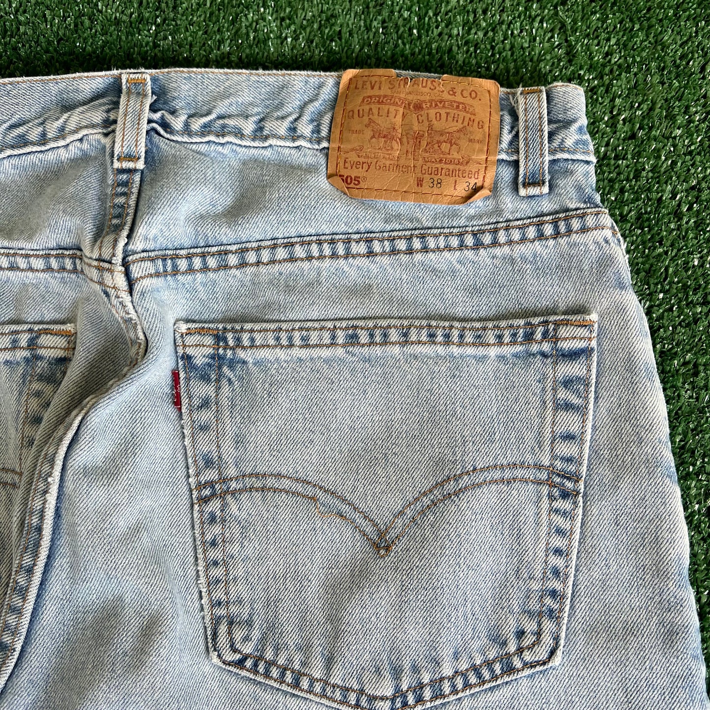 90s Levi's 505 Light Wash Straight Leg Blue Jeans - 35x33.75"