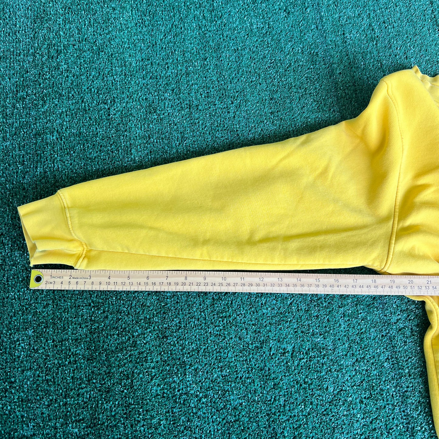 Y2K Nike Yellow Mini Swoosh Distressed Sweatshirt - XL
