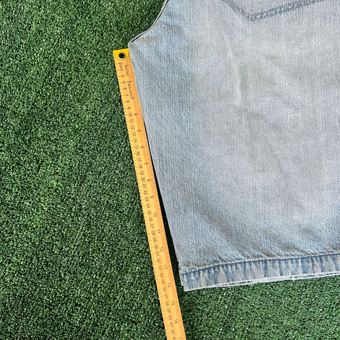 Y2K Rocawear Baggy Distressed Light Wash Blue Jean Shorts - 34x14.5"