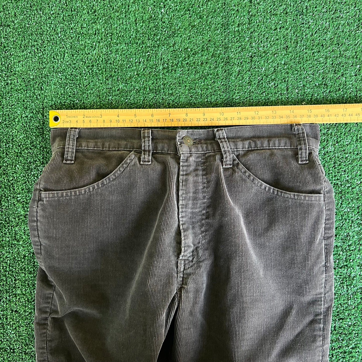 80s Levi's 519 Corduroy Brown Talon Zipper Straight Leg Pants 31x31" USA