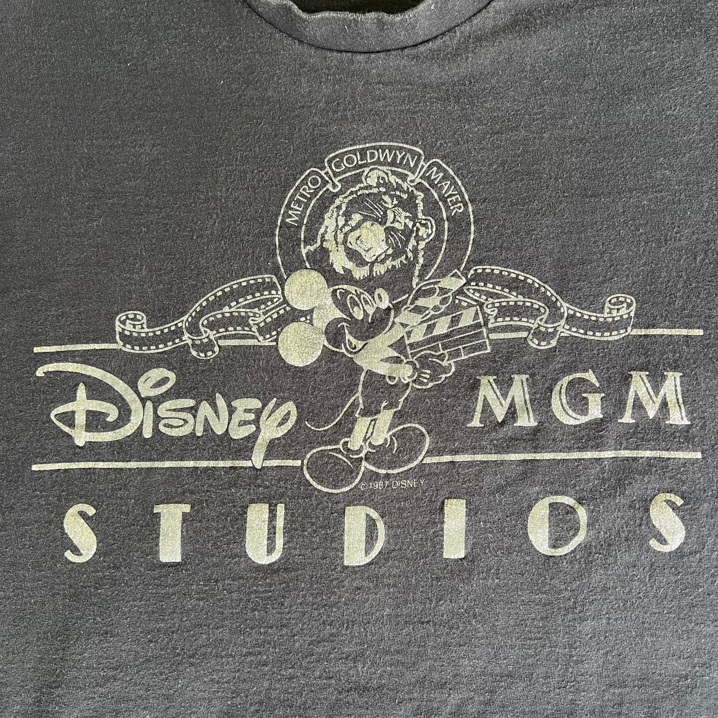 Women's 80s Disney MGM Studios Black Silver Glitter Cropped T-Shirt - XL 23x20"
