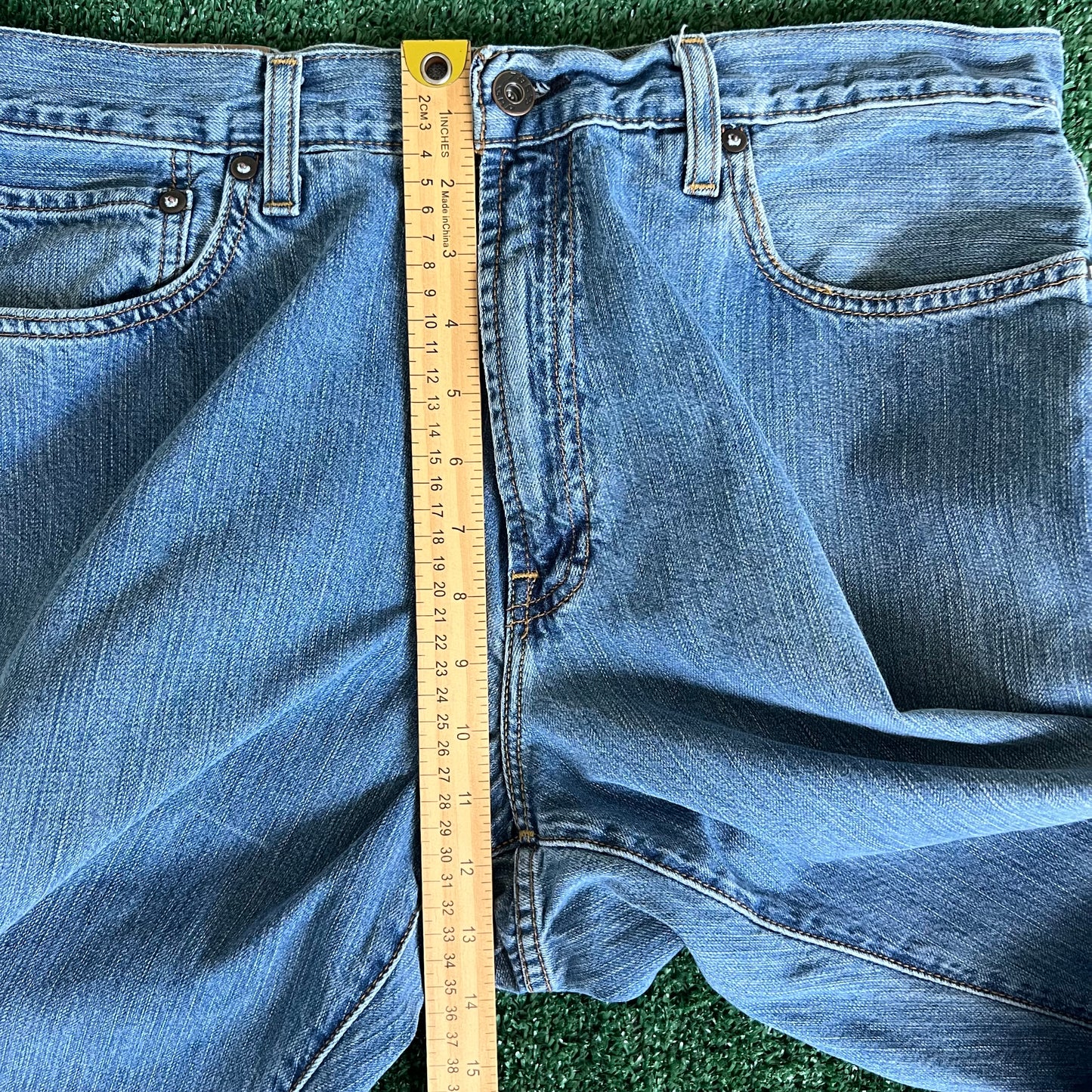 Y2K GAP Baggy Wide-Leg Medium Wash Blue Jeans - 36x33.25" 20" Openings