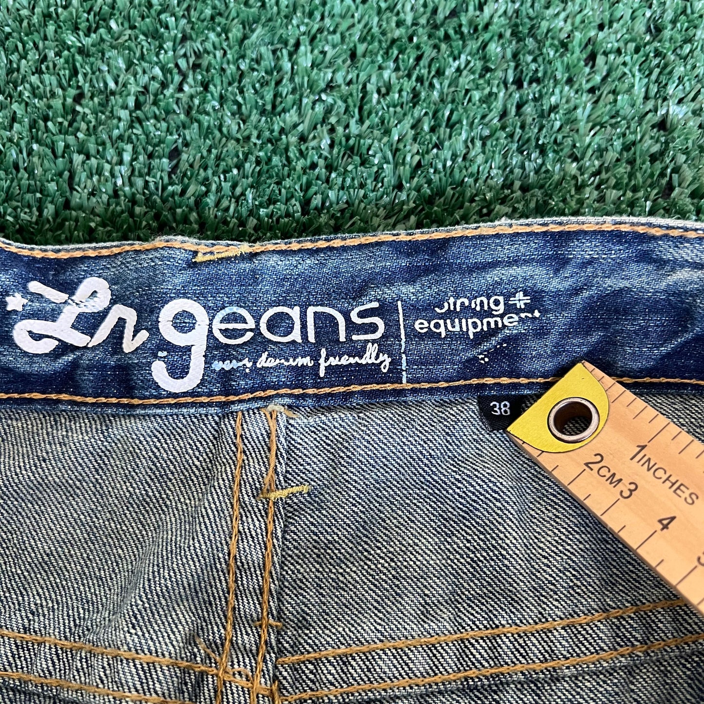 NWT Y2K LRG Baggy Flap Pocket Blue Jeans - 39x33.25" 19" Openings