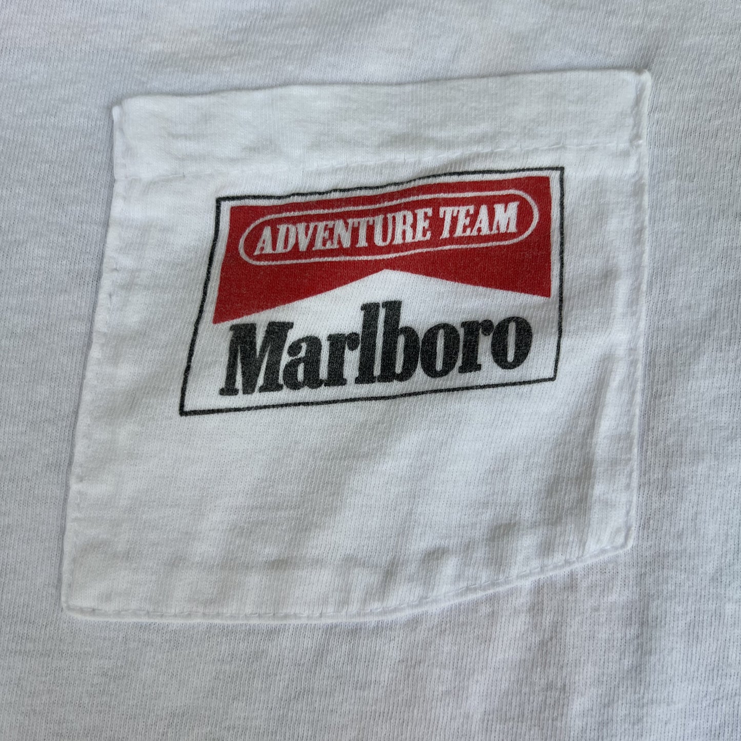VTG Marlboro Adventure Team T-Shirt Mens XL White Aztec Lizard Pocket 90s