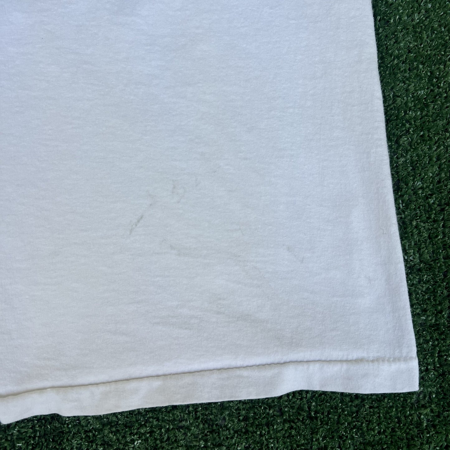 VTG Marlboro Adventure Team T-Shirt Mens XL White Aztec Lizard Pocket 90s