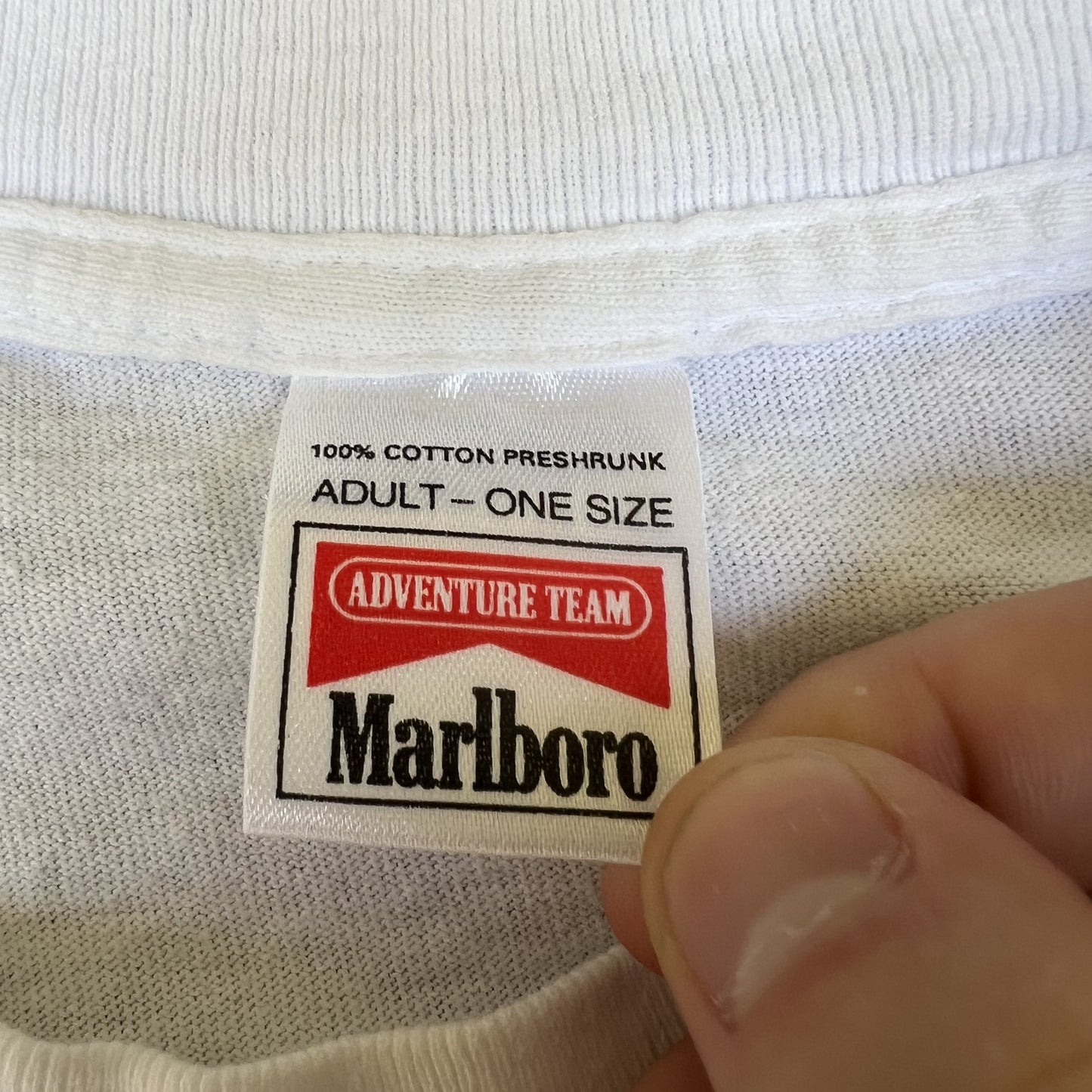 VTG Marlboro Adventure Team T-Shirt Mens XL White Aztec Lizard Pocket 90s
