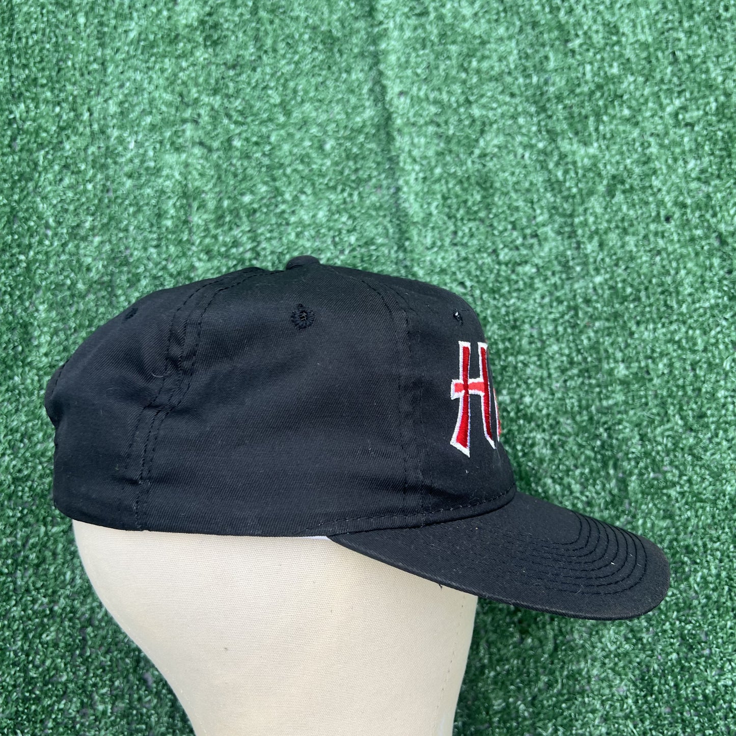 VTG 90s NBA Miami Heat Sports Specialties Red Script Black Twill Snapback Hat