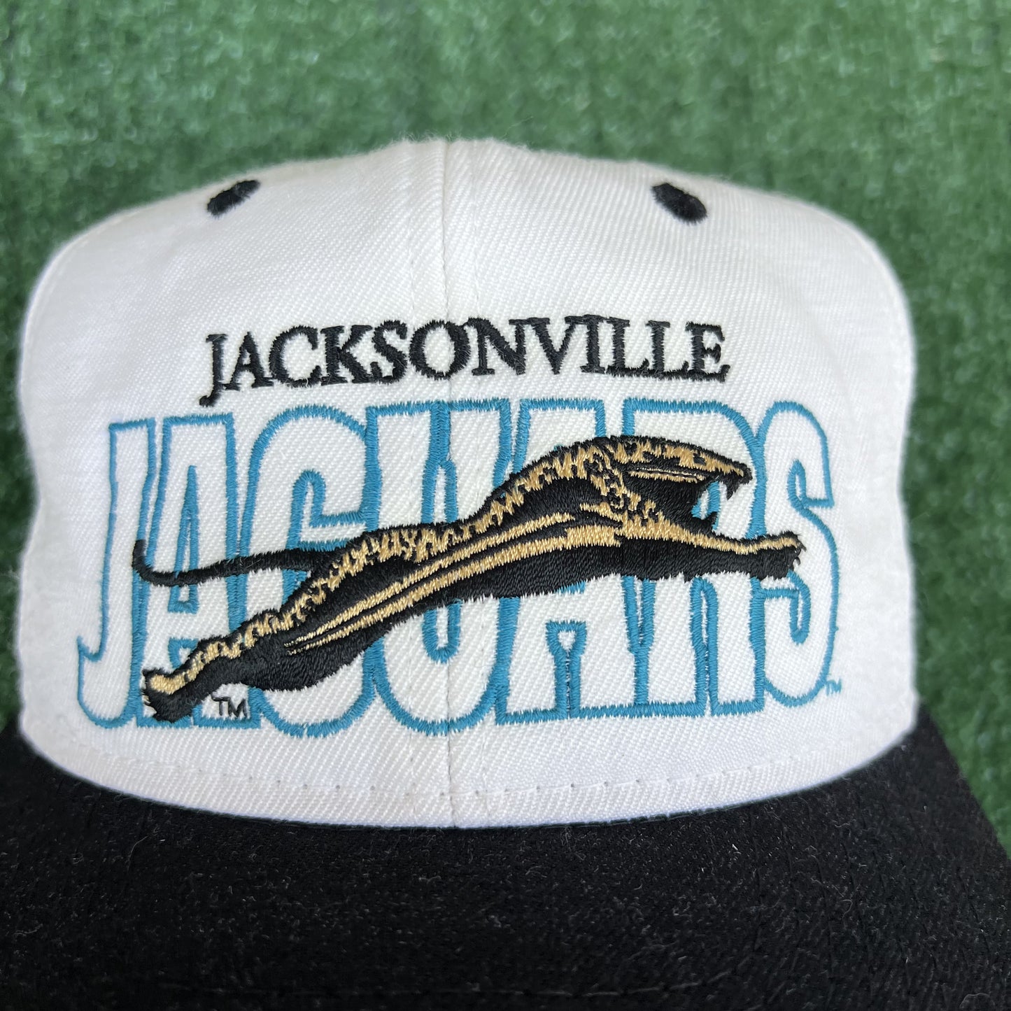 VTG #1 Apparel Hat Adult White Jacksonville Jaguars NFL Banned Logo Snapback 90s