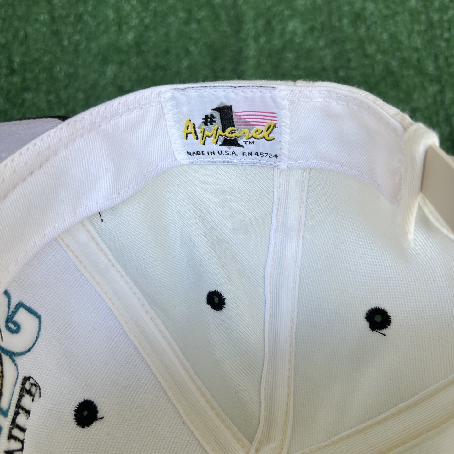 VTG #1 Apparel Hat Adult White Jacksonville Jaguars NFL Banned Logo Snapback 90s