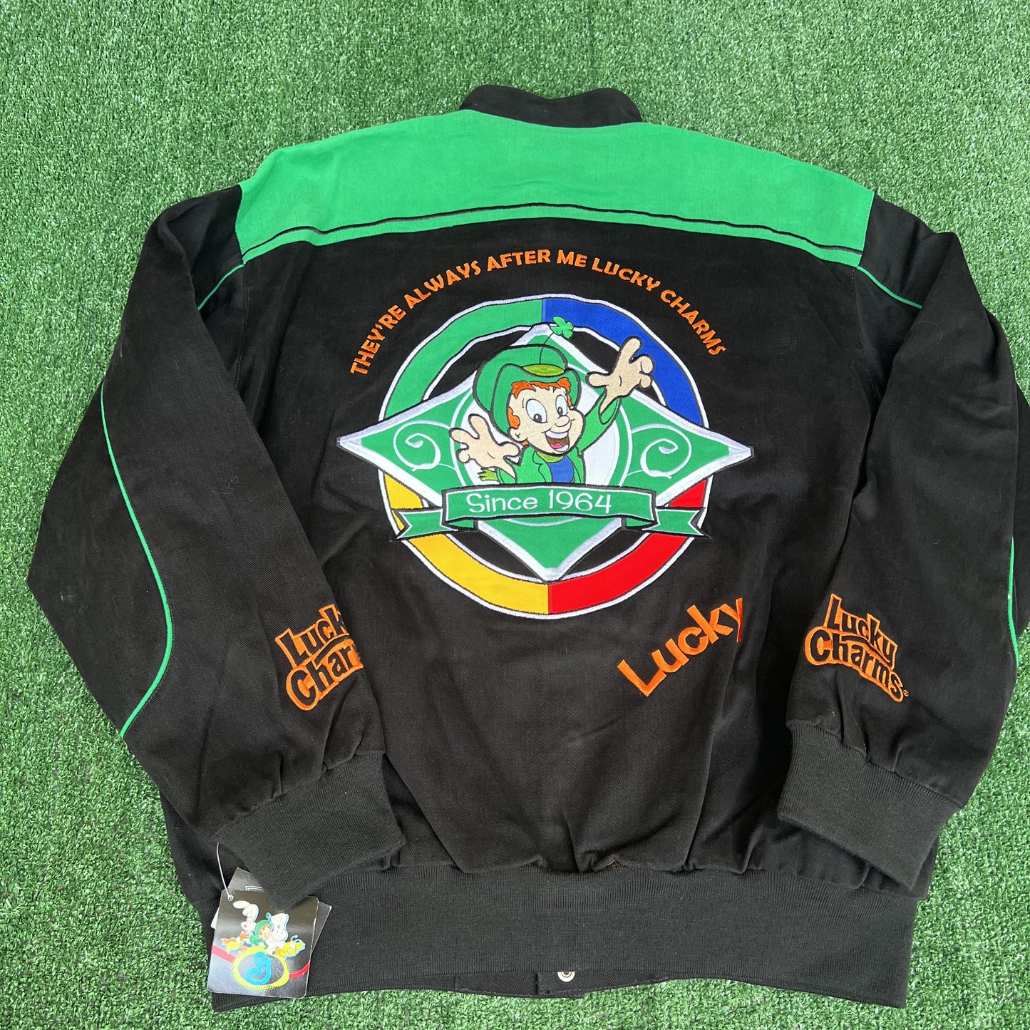 NWT VTG Lucky Charms NASCAR Jacket Men’s XL – Black Embroidered Racing Leprechaun RR Design