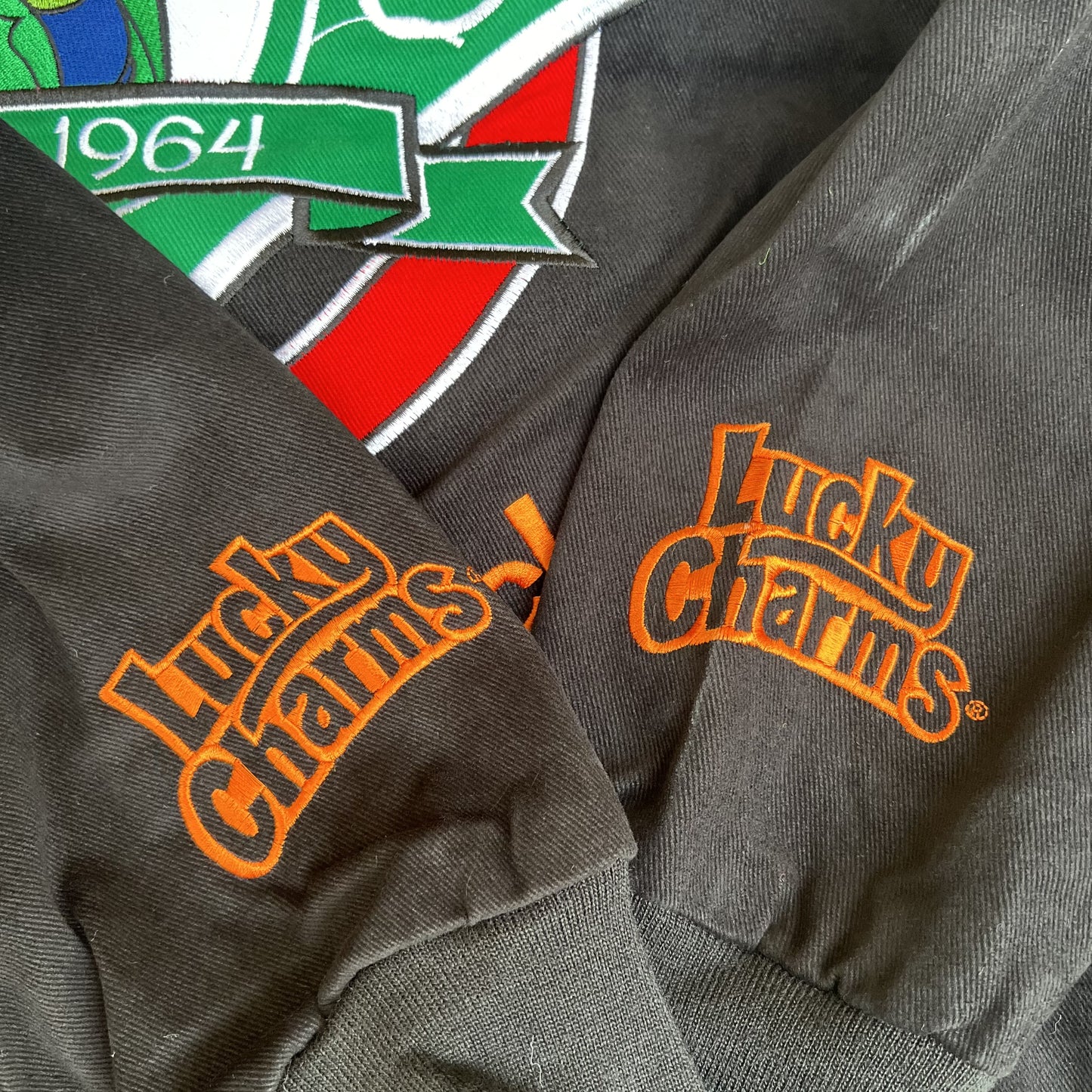 NWT VTG Lucky Charms NASCAR Jacket Men’s XL – Black Embroidered Racing Leprechaun RR Design