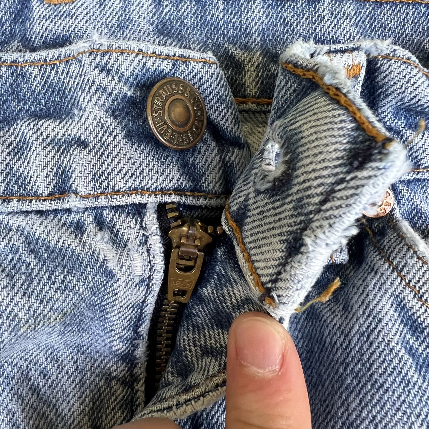 VTG 90s Levi's 505 Orange Tab Zip Fly Straight Leg Distressed Blue Jeans 33x32