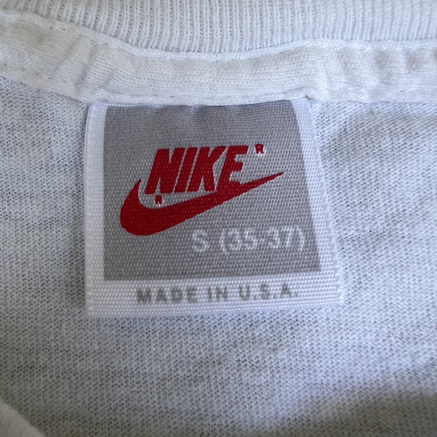 VTG 90s Men's Nike Eesti Estonia Soccer Team White Gray Tag T-Shirt Small 35-37