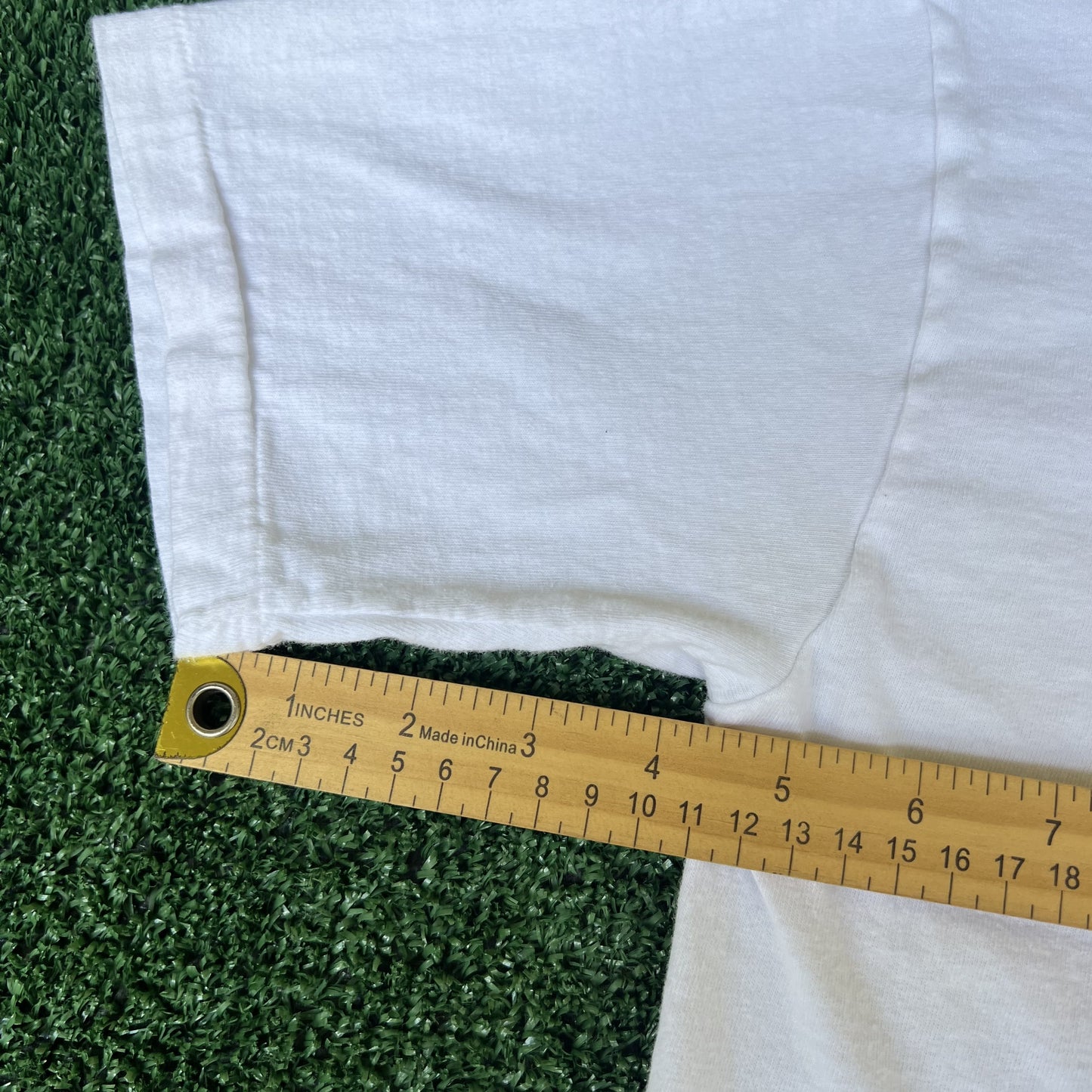 VTG 90s Men's Nike Eesti Estonia Soccer Team White Gray Tag T-Shirt Small 35-37