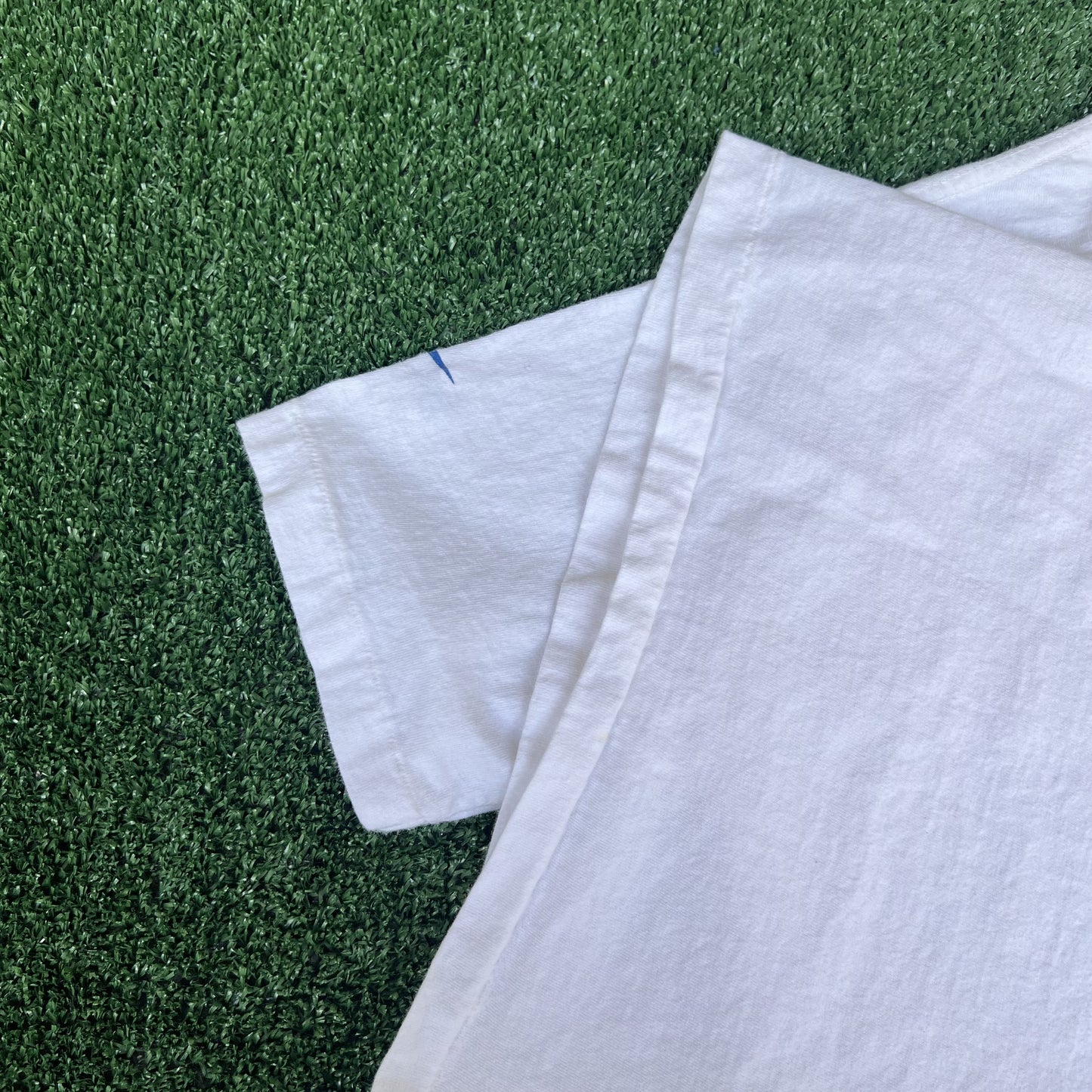VTG 90s Men's Nike Eesti Estonia Soccer Team White Gray Tag T-Shirt Small 35-37