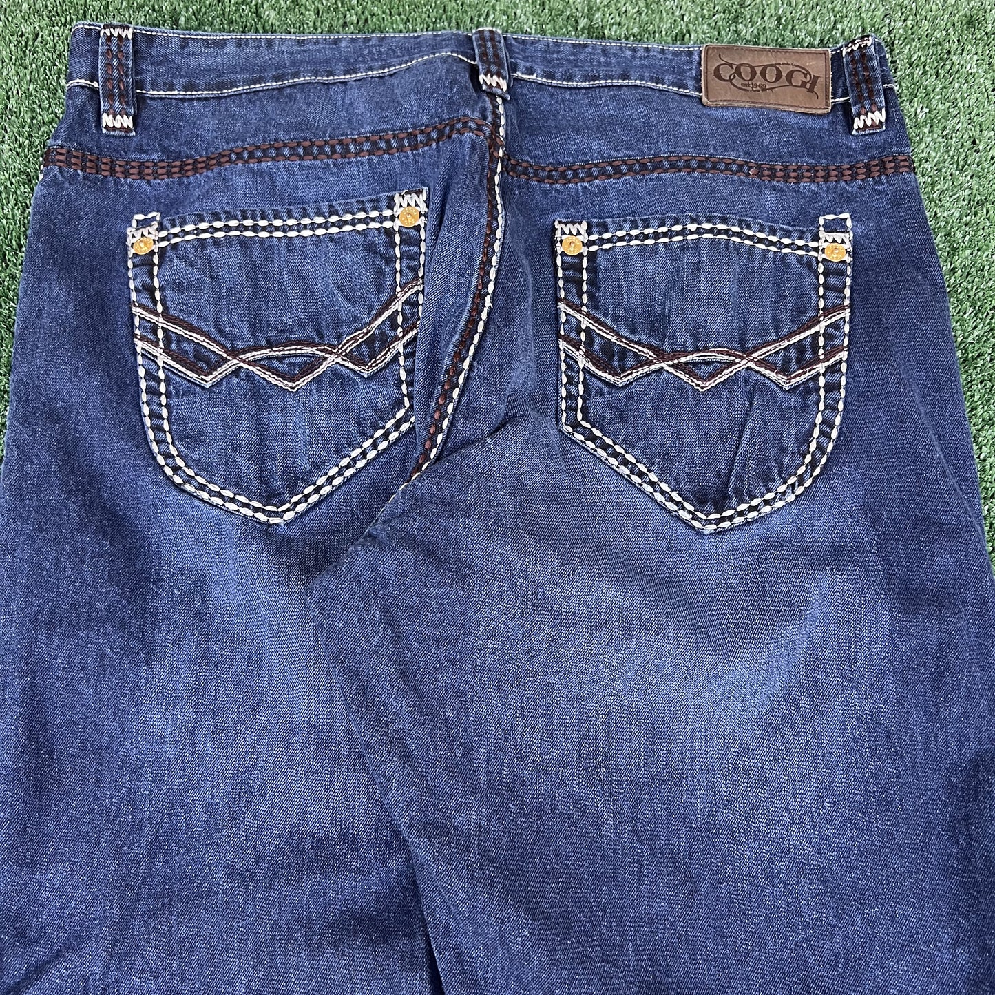 VTG Y2K Coogi The Luck Country Western Cowboy Wide Leg Indigo Blue Jeans 44x35