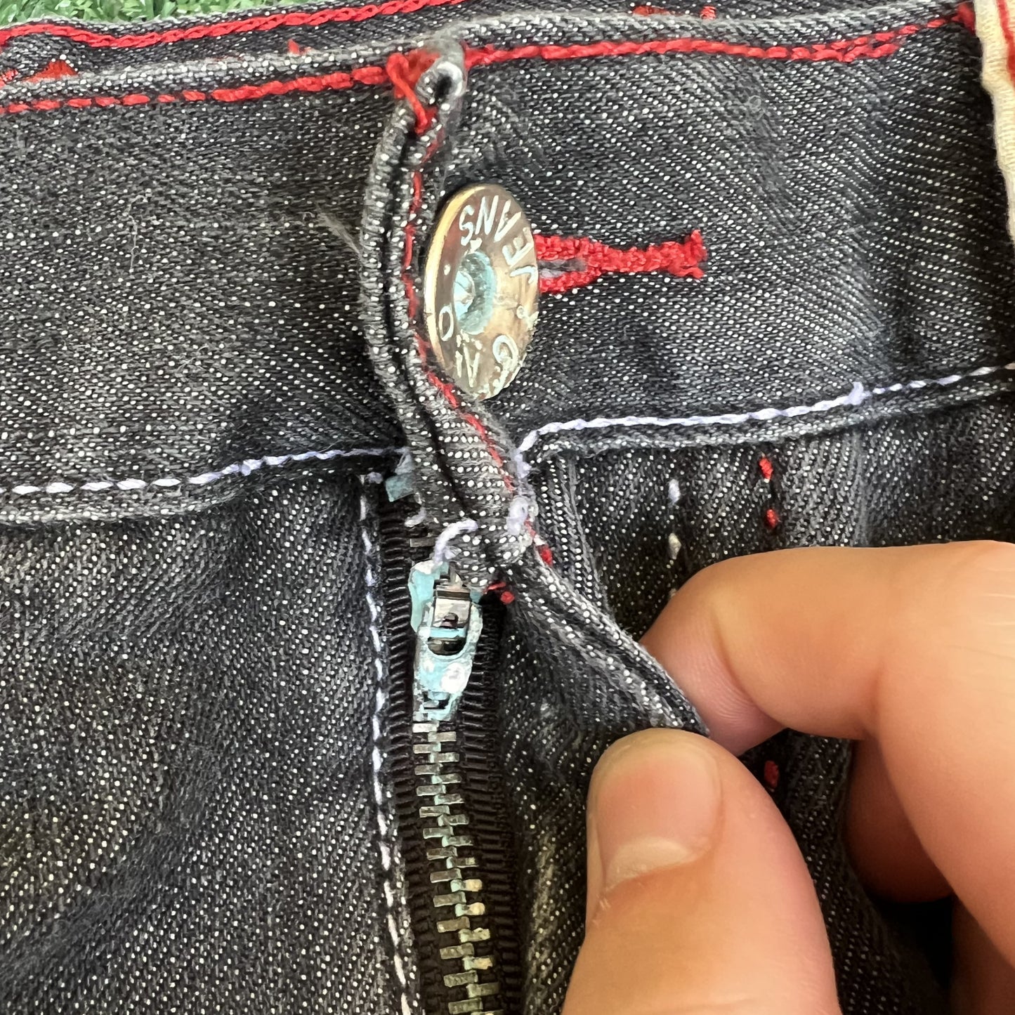 Vintage Y2K Men's GAO Embroidered Dragon Wide-Leg Baggy Black Red Jeans 40x32