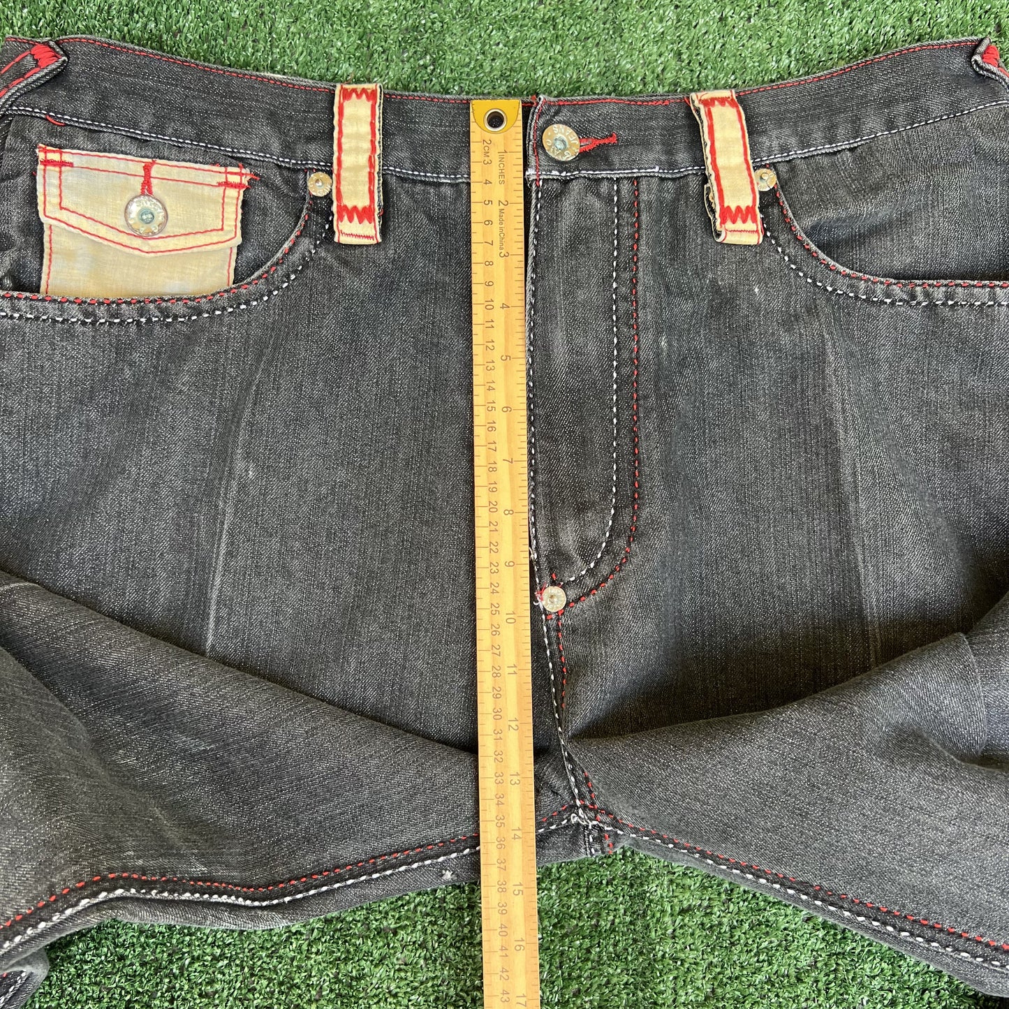 Vintage Y2K Men's GAO Embroidered Dragon Wide-Leg Baggy Black Red Jeans 40x32