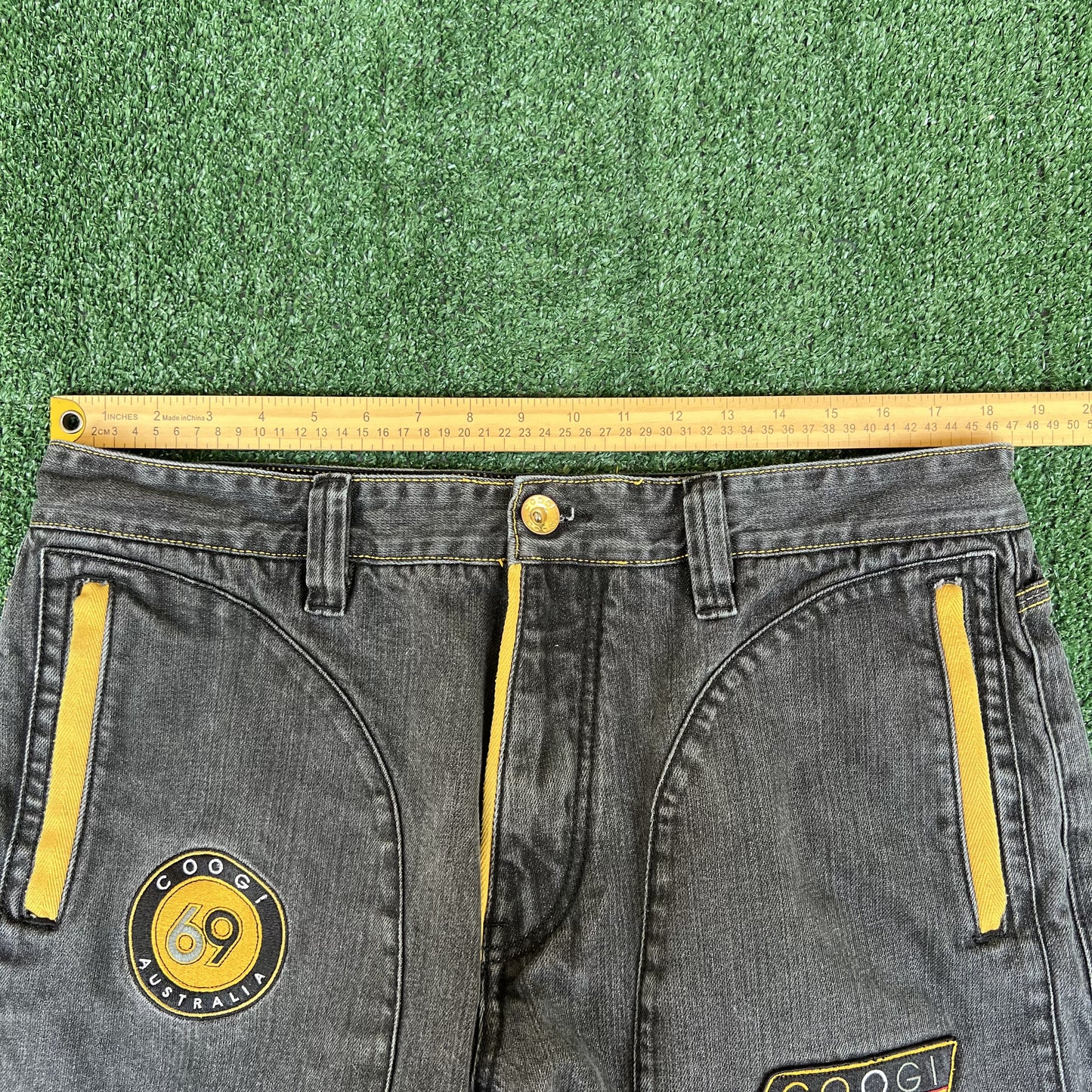 VTG Y2K Coogi Embroidered Faded Black Yellow Racing Wide-Leg Baggy Jeans 38x34"