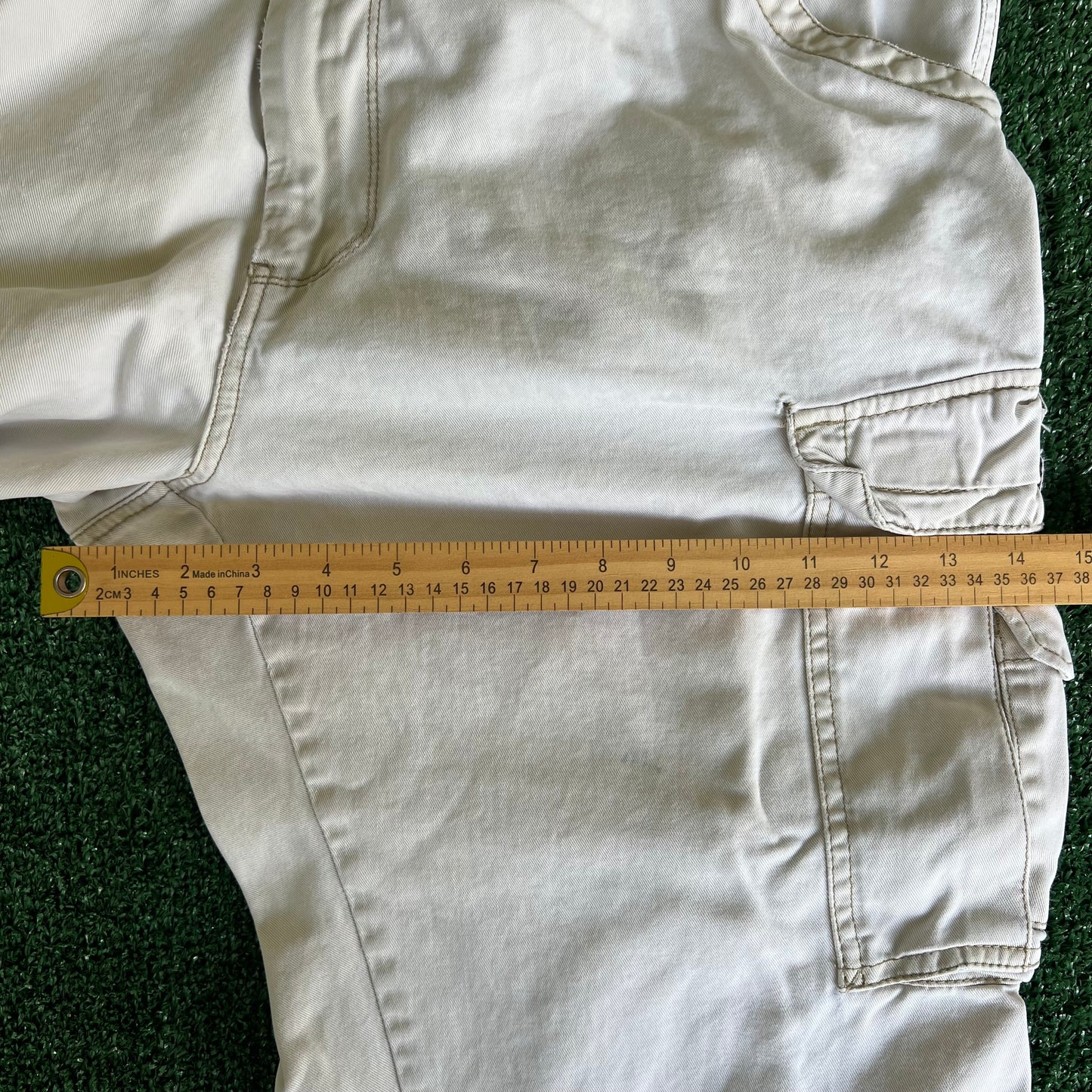 Y2K Unionbay Baggy Wide-Leg Distressed Light Khaki Cargo Pants - 39x28" 20.5" Openings