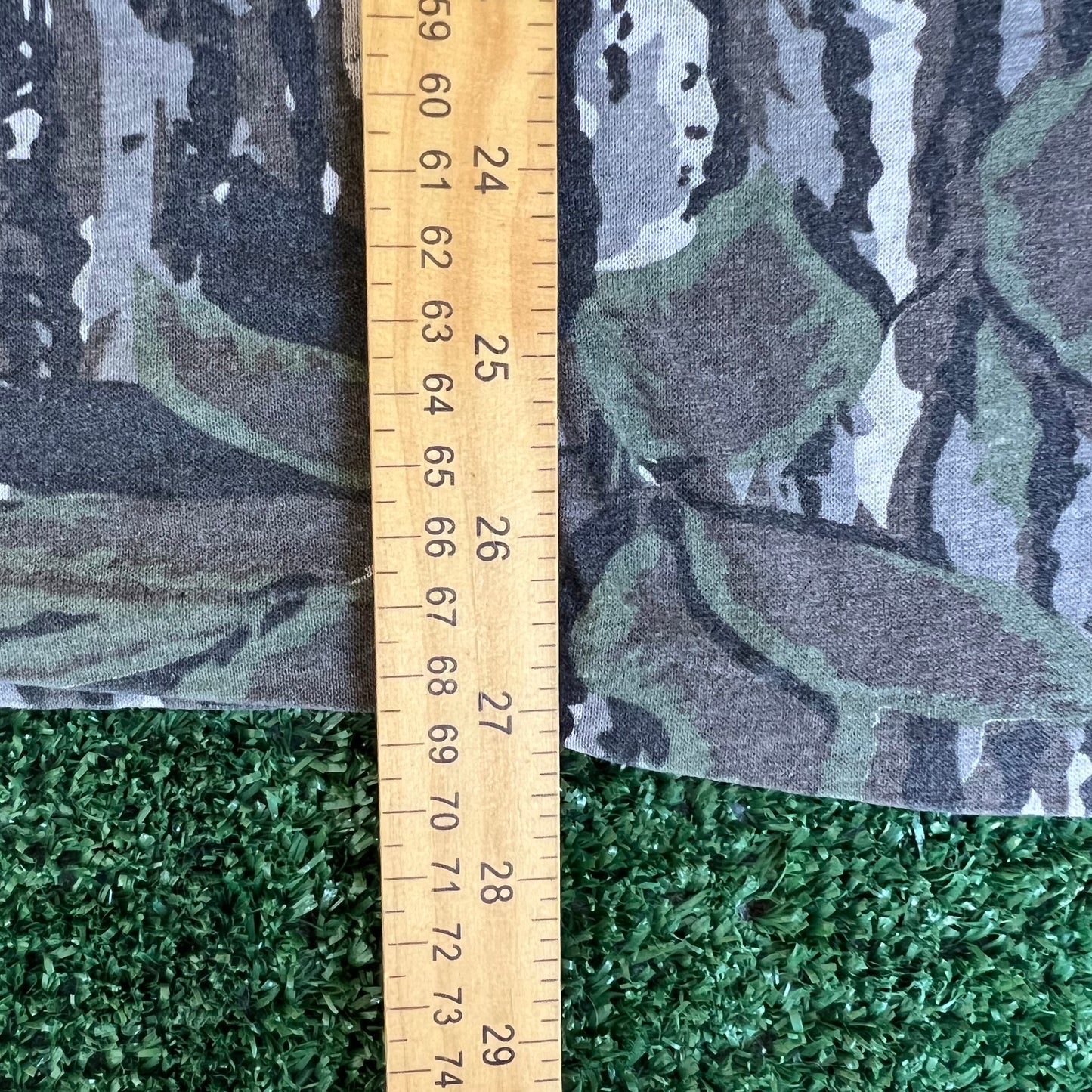 Vintage 80s Men's America's Finest Realtree Camouflage Pocket T-Shirt - Large 19x27"