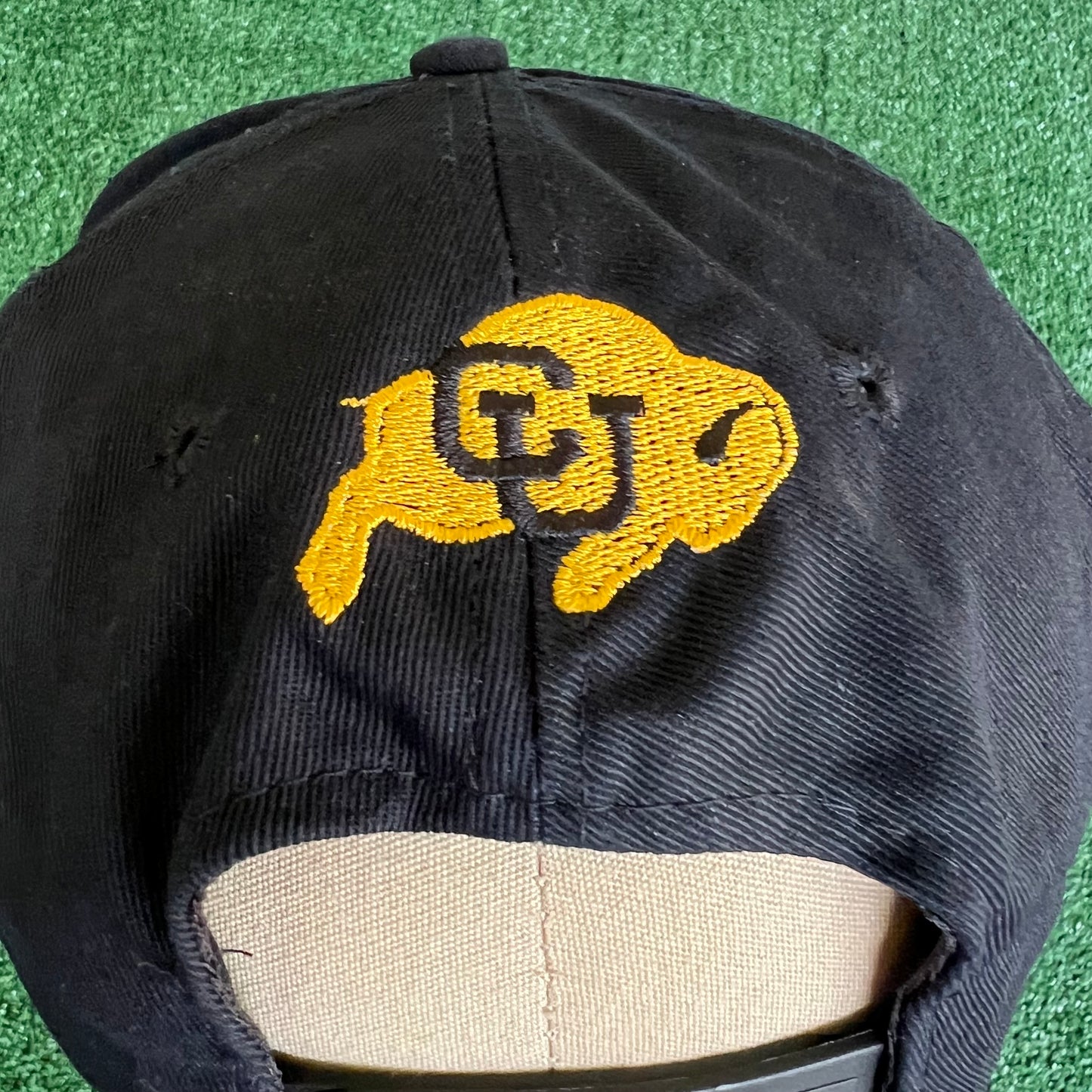 90s Colorado Buffaloes "Buffs" Black Snapback Hat