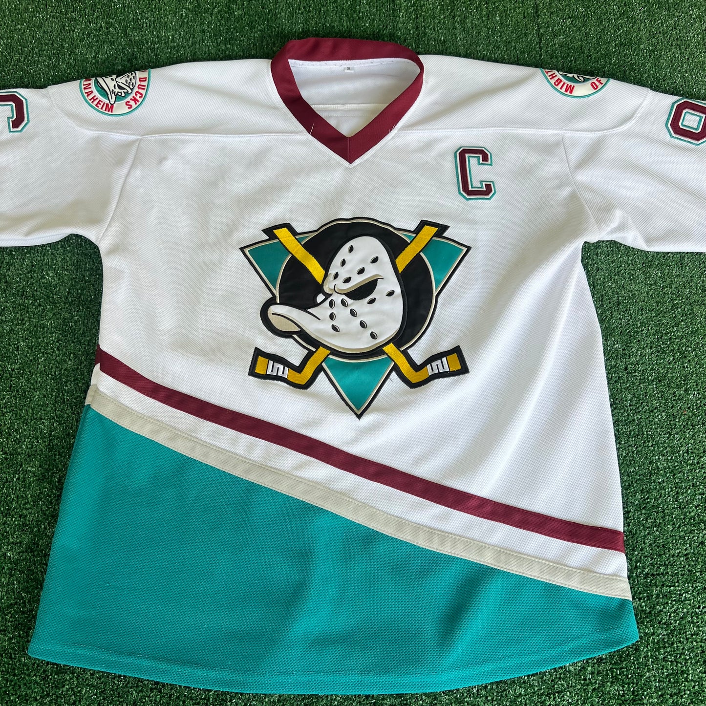 90s Mighty Ducks Movie Promo Charlie Conway Flight Strap White Hockey Jersey - XL