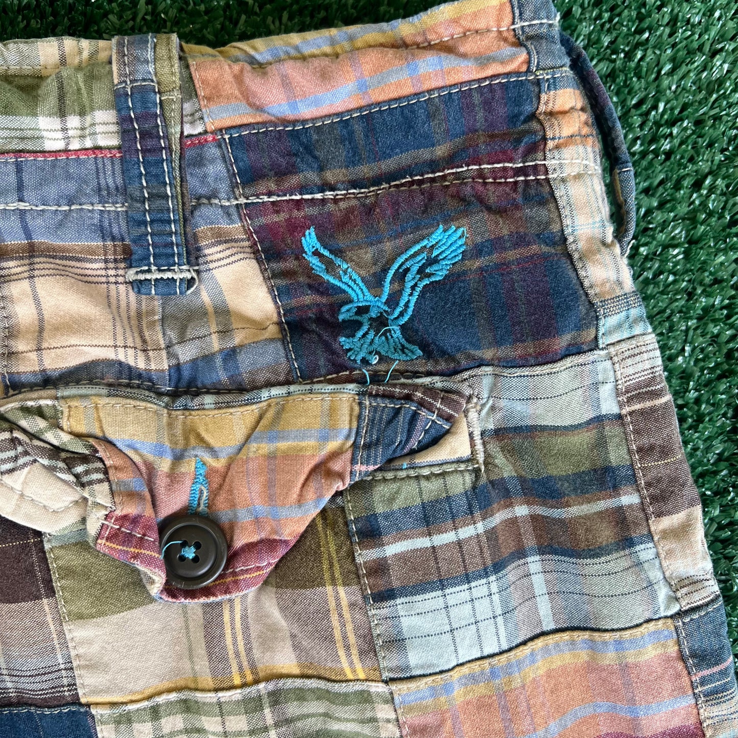 Y2K American Eagle Plaid Patchwork Baggy Cargo Shorts - 36x12"