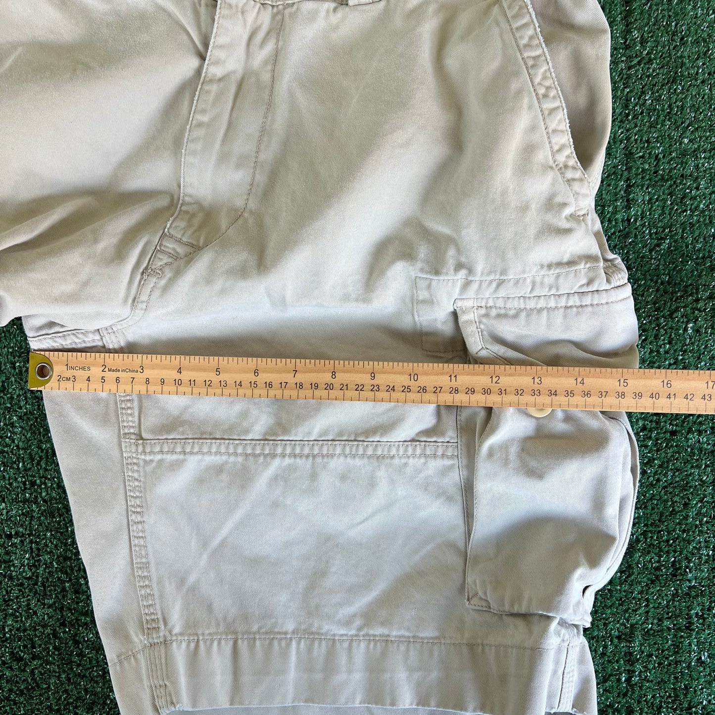 Y2K Polo Ralph Lauren Chino Cargo Light Khaki Shorts - 37x10.75"
