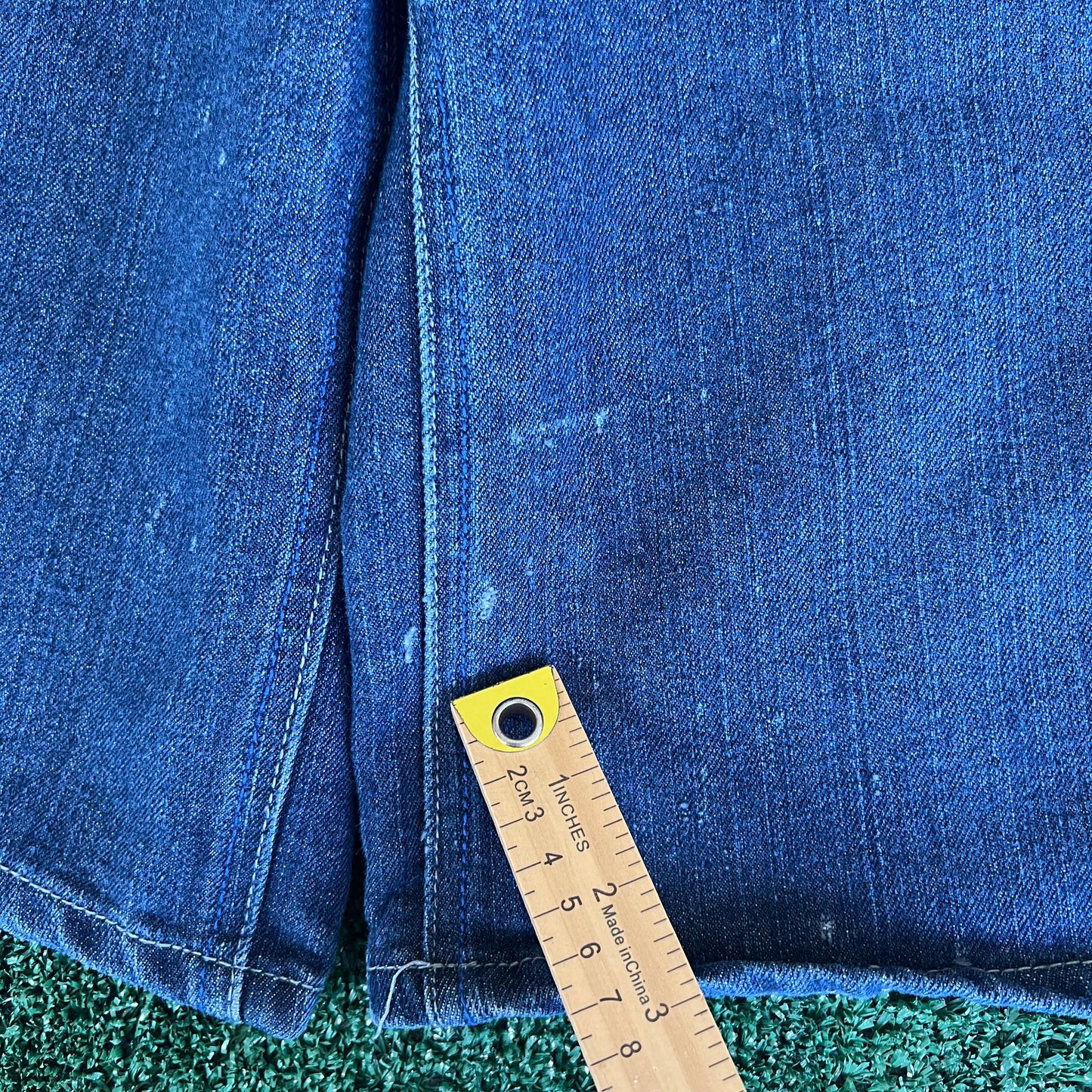 Y2K Distressed Old Skool Embroidered Indigo Blue Jean Shorts - 25x11"