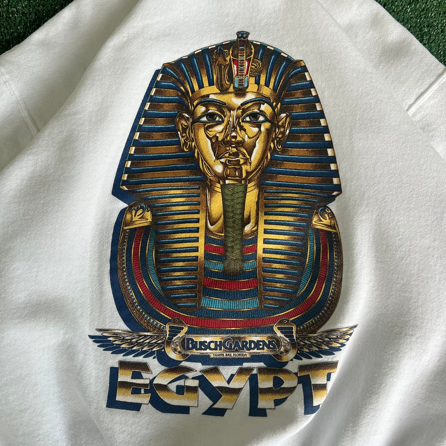 90s Jerzees Busch Gardens Egypt Pharaoh White Crewneck Sweatshirt - Large